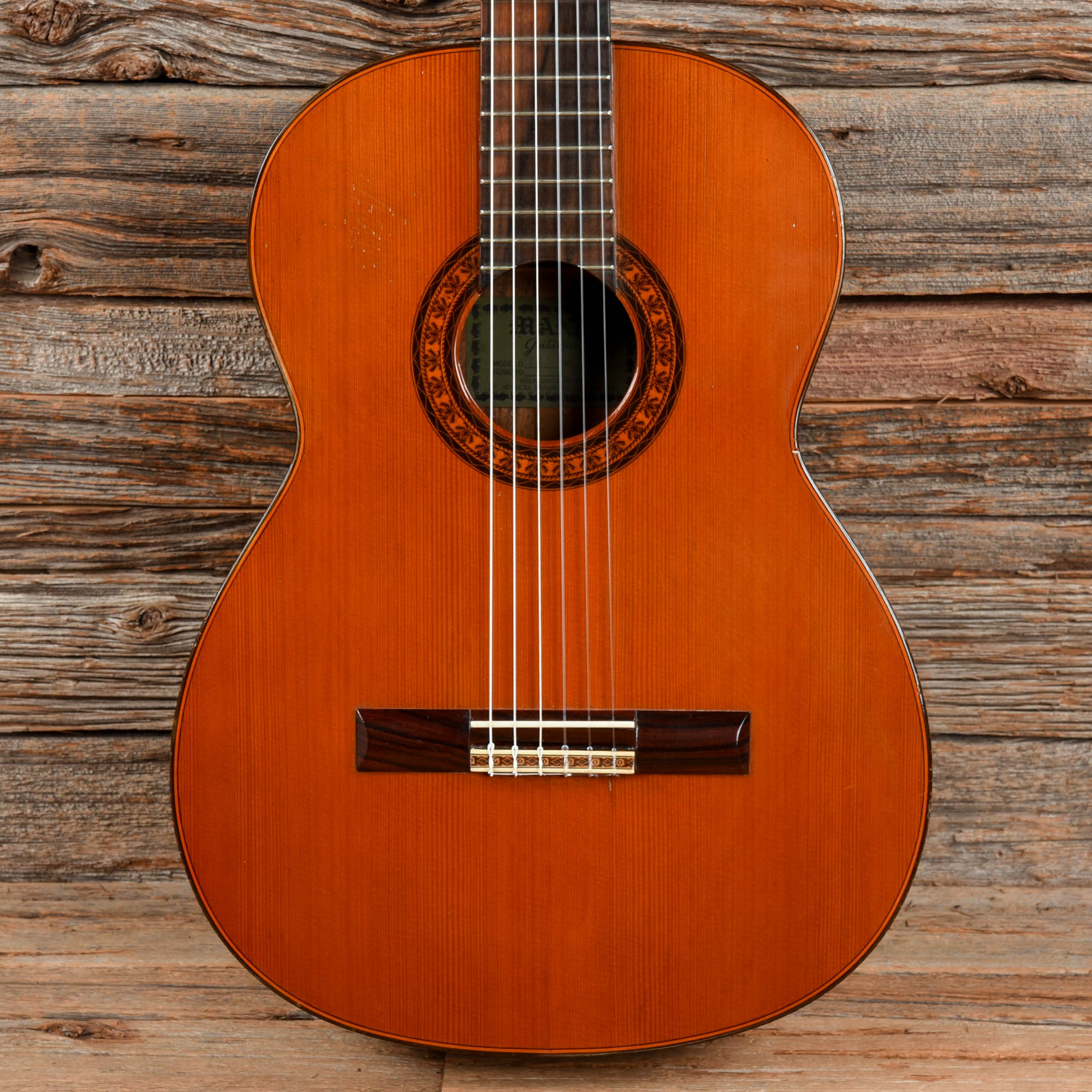 Mana Classical Natural 1972 – Chicago Music Exchange