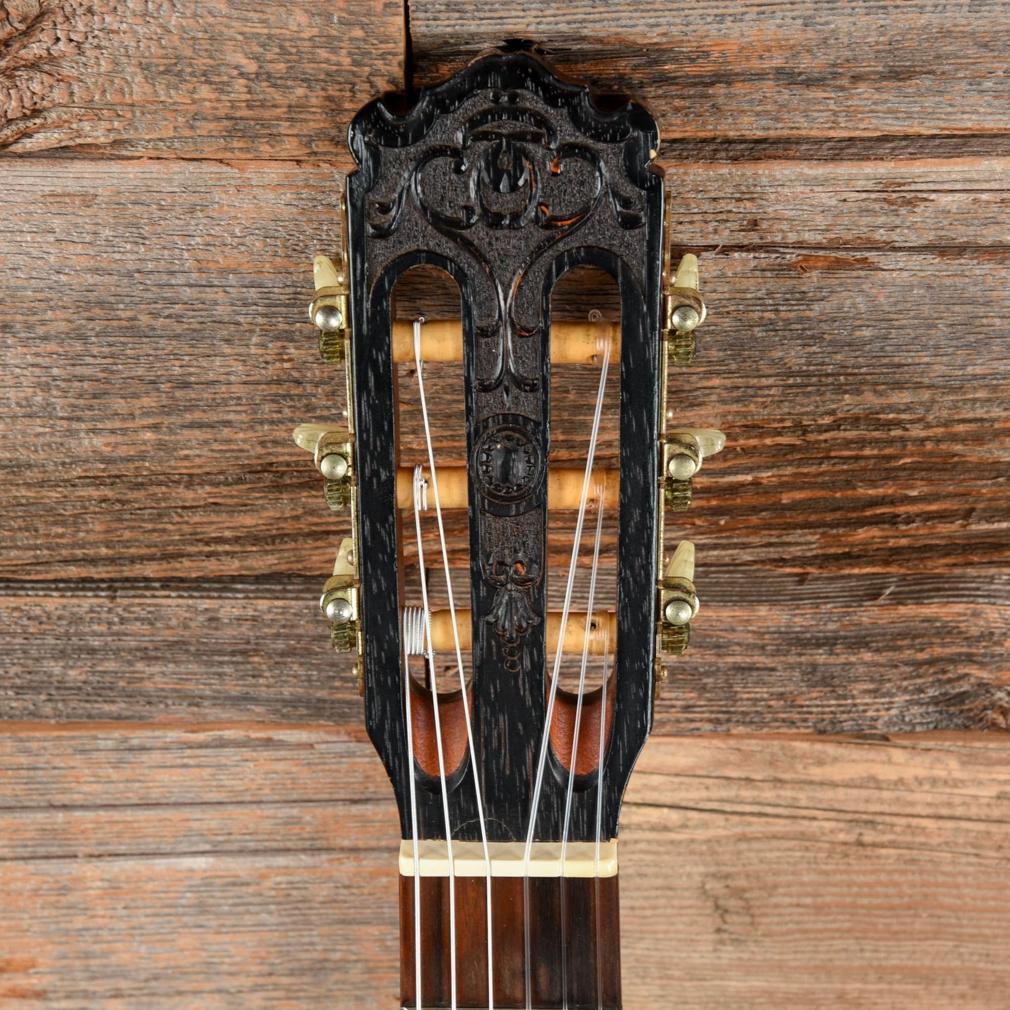 Mana Classical Natural 1972 – Chicago Music Exchange