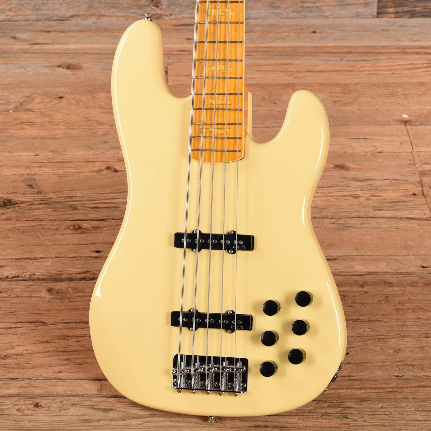Markbass GV5 Gloxy Val MP Regular Cream Bass Guitars