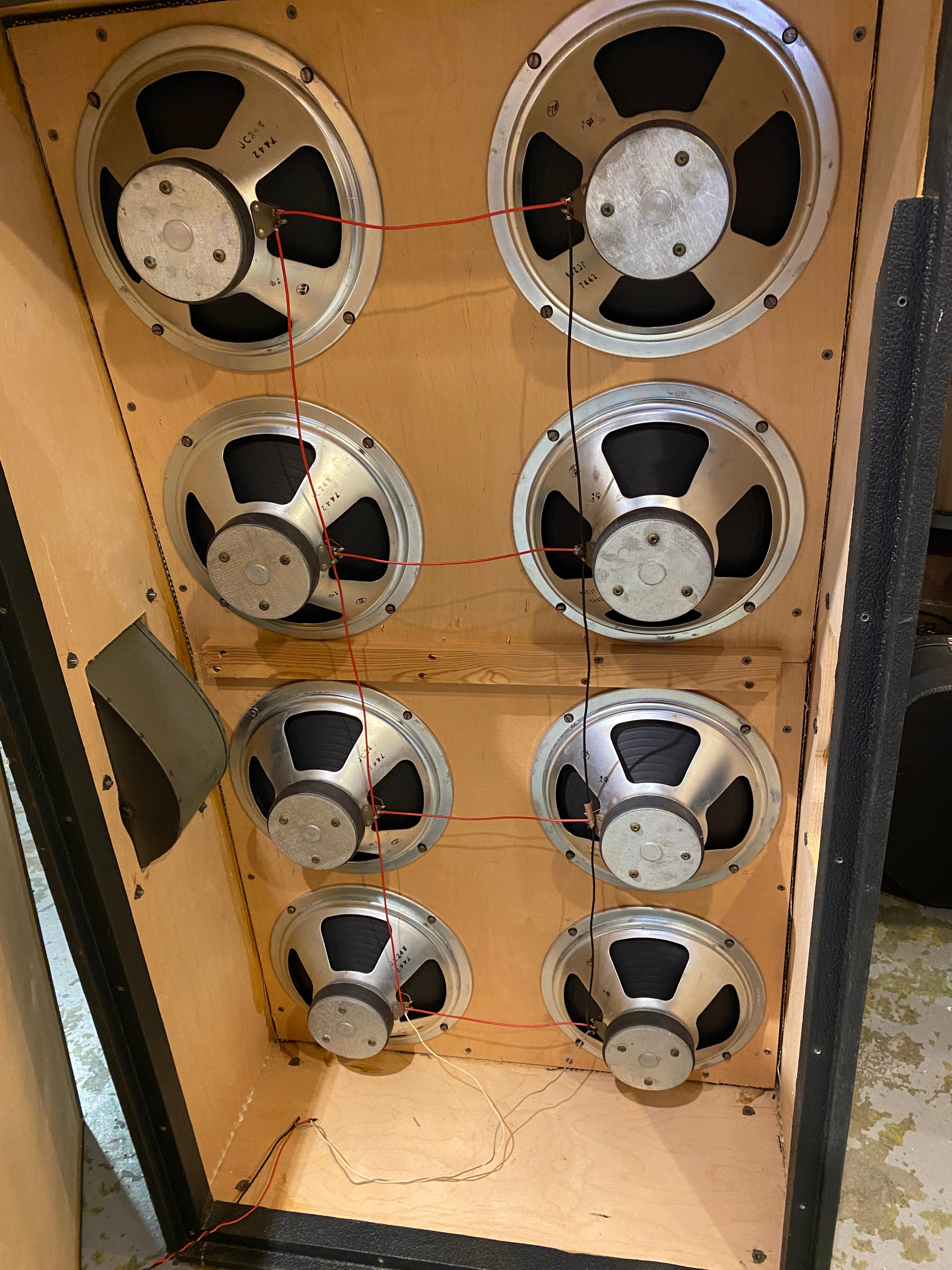 Marshall 8x10 Small Box Cabinet  1970 Amps / Guitar Amps / Guitar Cabinets