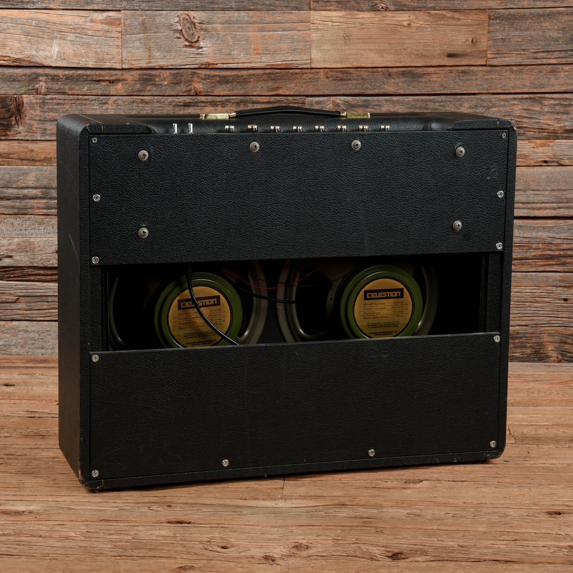 Marshall 1962 "Bluesbreaker" JTM Reissue 30-Watt 2x12" Guitar Combo Amps / Guitar Cabinets