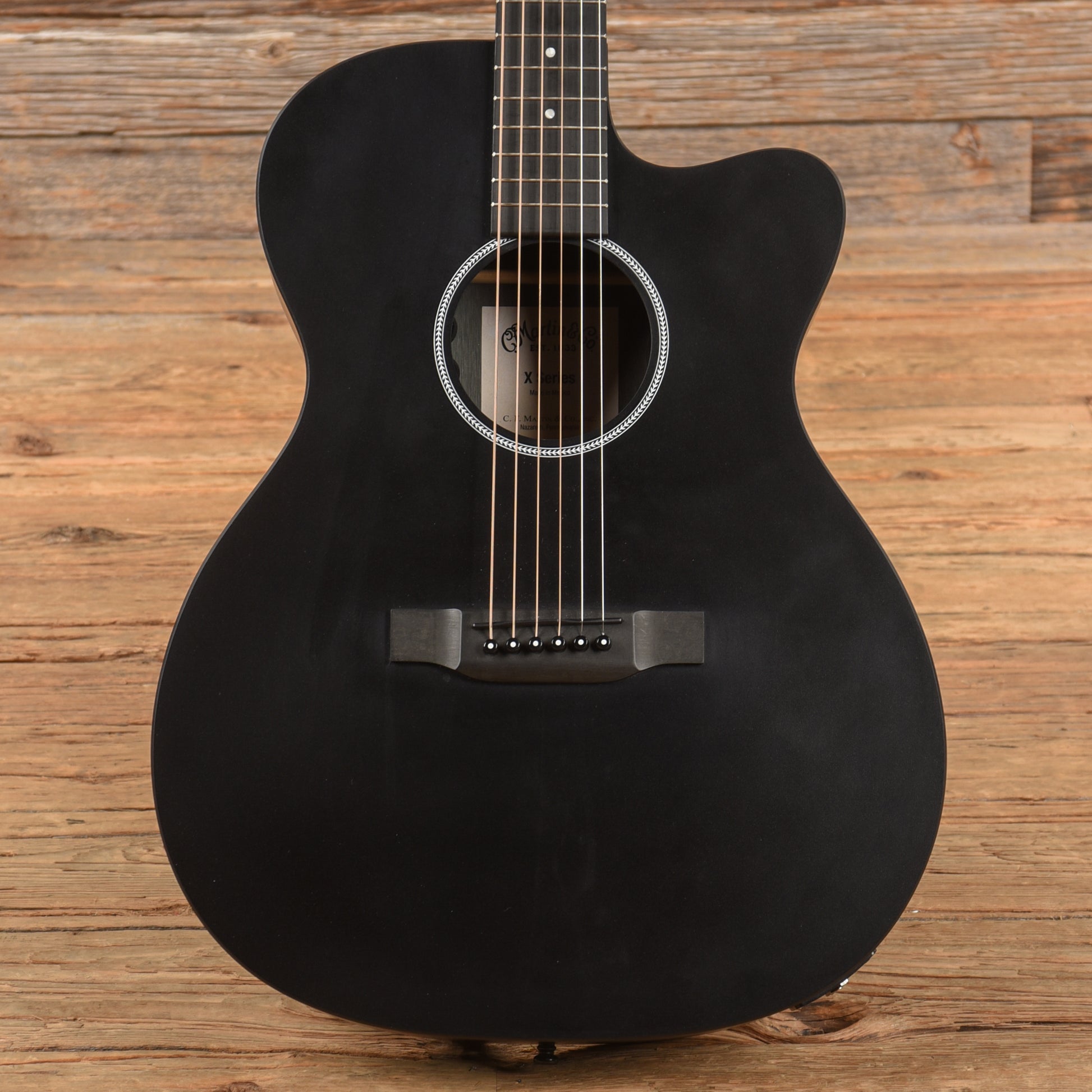 Martin OMCXAE Black Acoustic Guitars / Built-in Electronics