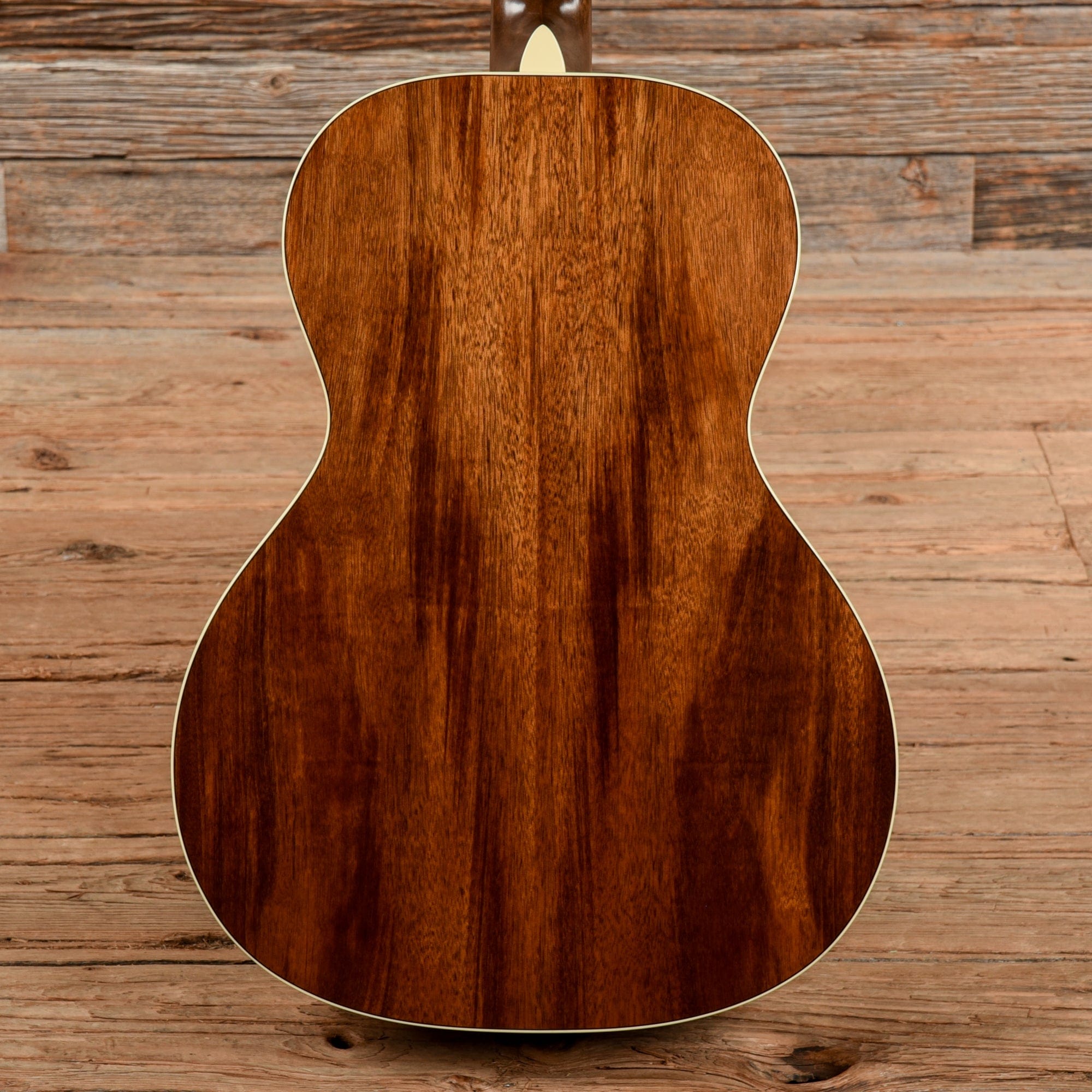 Martin 00L Fly Fishing Sunburst 2019 Acoustic Guitars / Concert