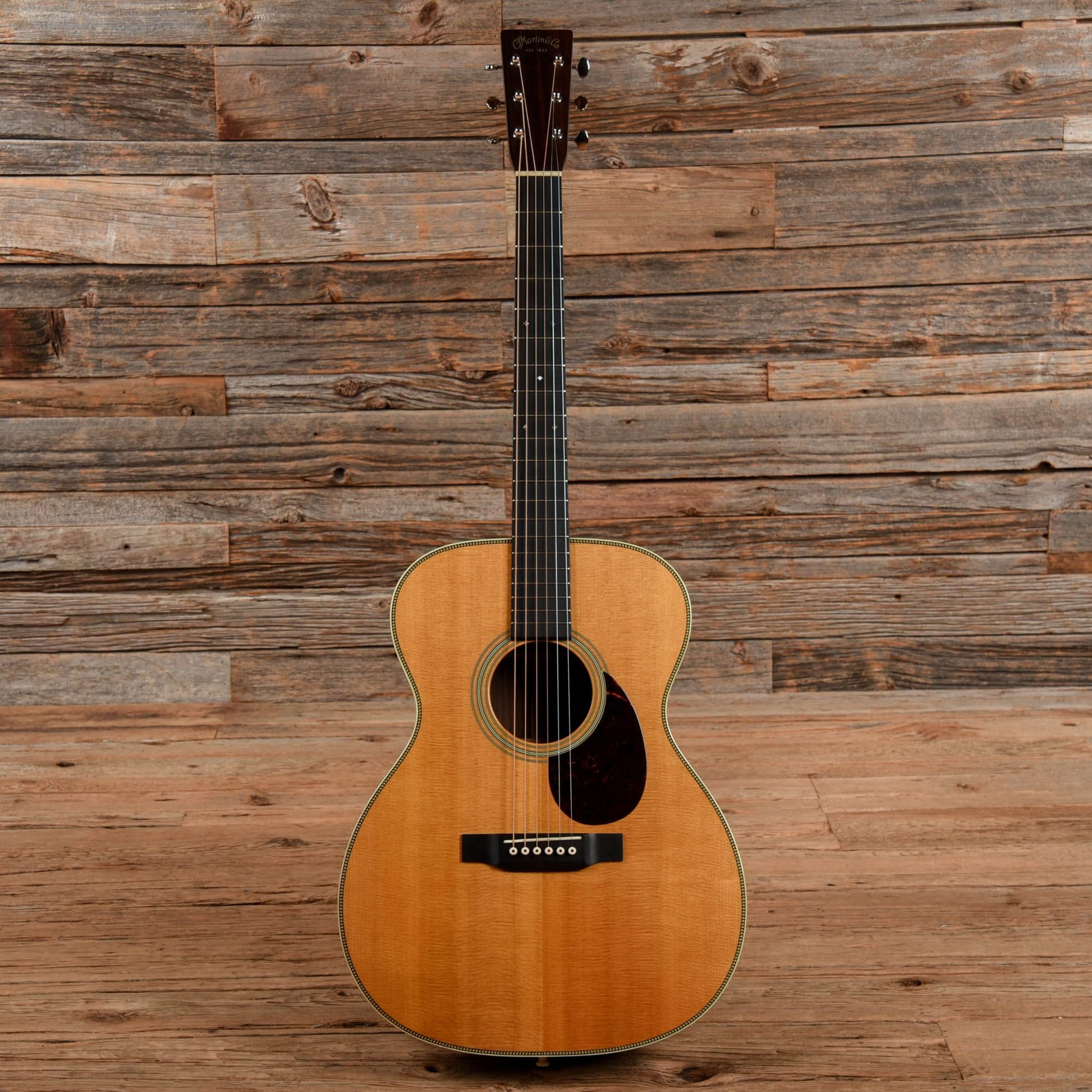 Martin OM-28 Natural 2015 Acoustic Guitars / Concert