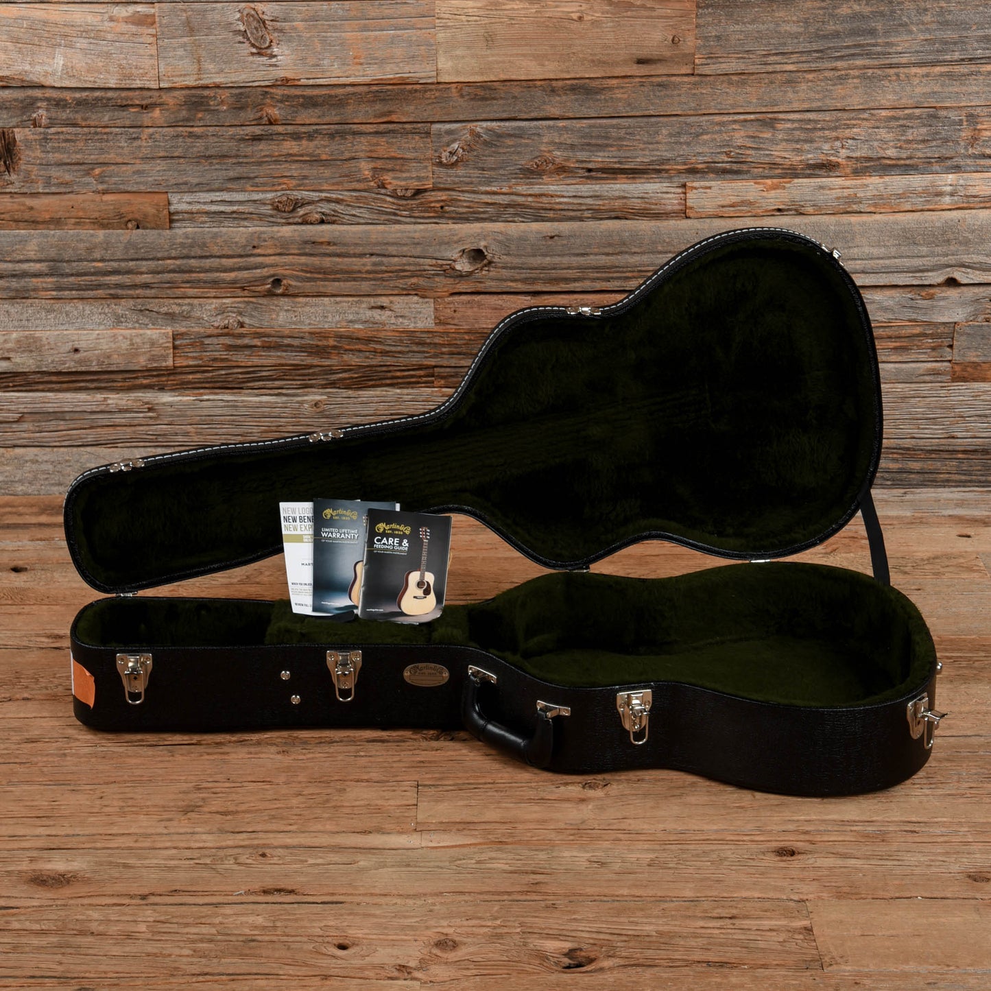 Martin OM-28 Natural 2015 Acoustic Guitars / Concert