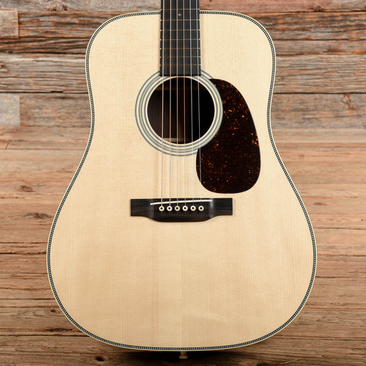 Martin Custom Shop D-28 Authentic 1937 Natural Vintage Low Gloss Acoustic Guitars / Dreadnought