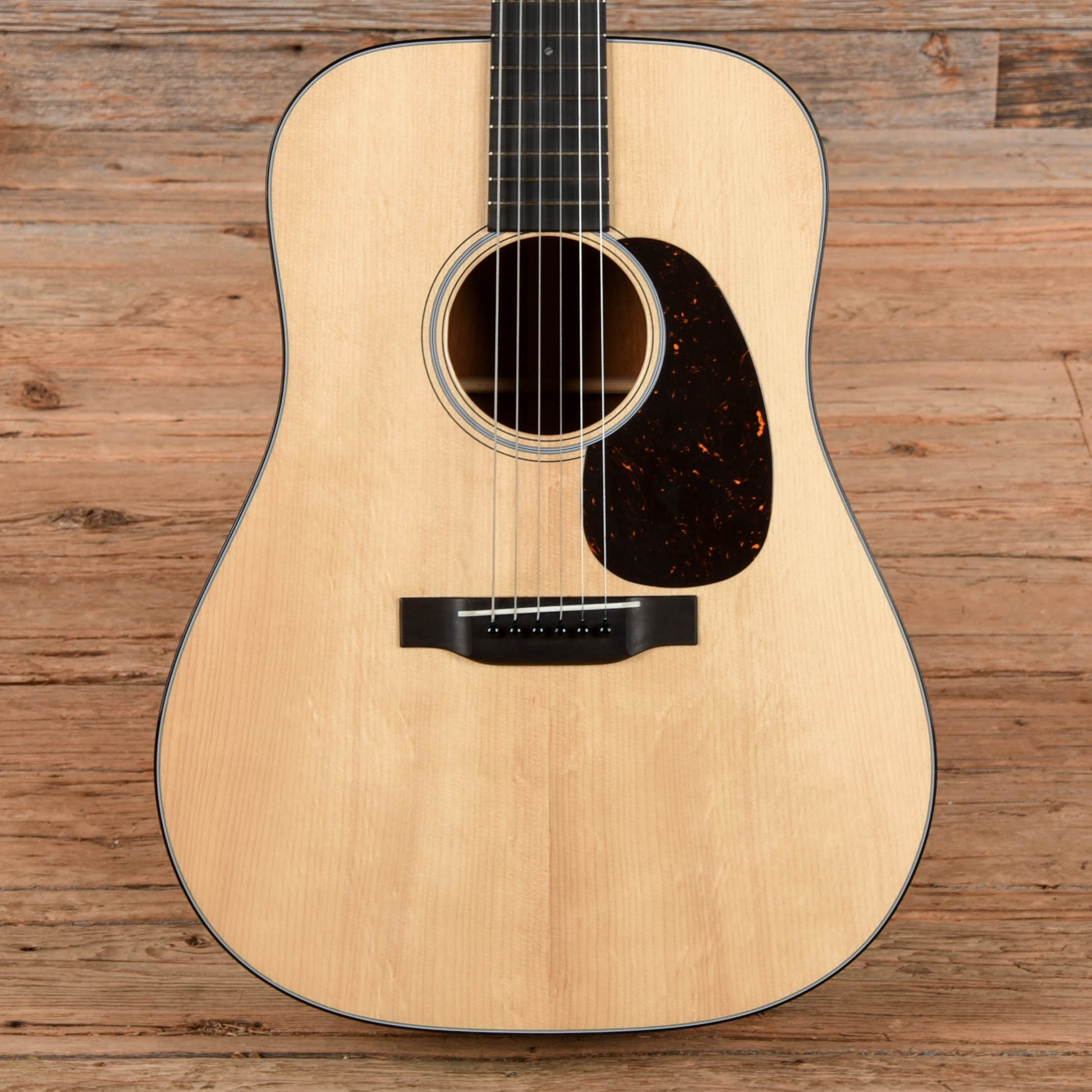Martin D-18 Authentic 1937 Natural Acoustic Guitars / Dreadnought