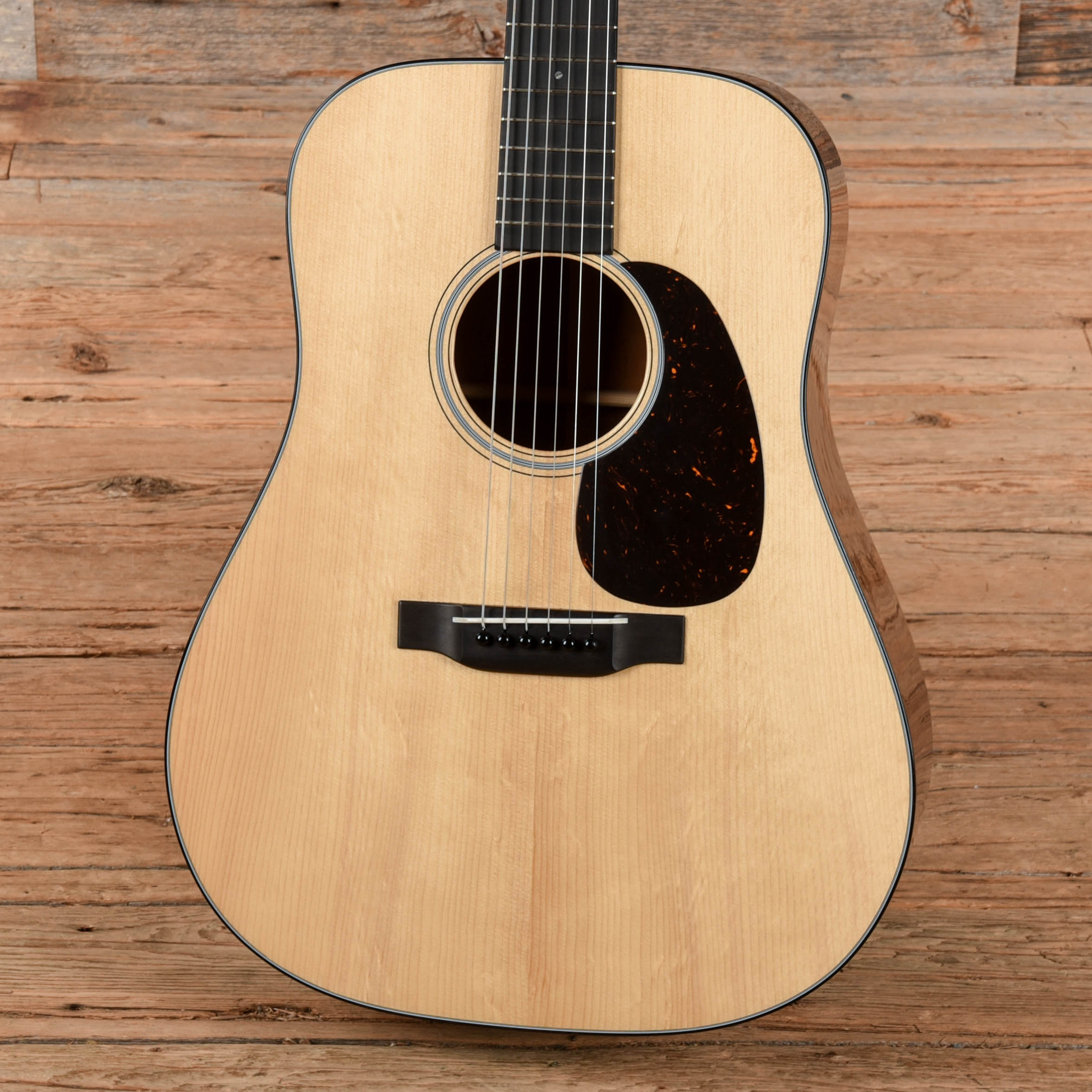 Martin D-18 Authentic 1937 Natural Acoustic Guitars / Dreadnought