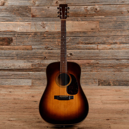 Martin D-19 Sunburst Refin 1977 Acoustic Guitars / Dreadnought