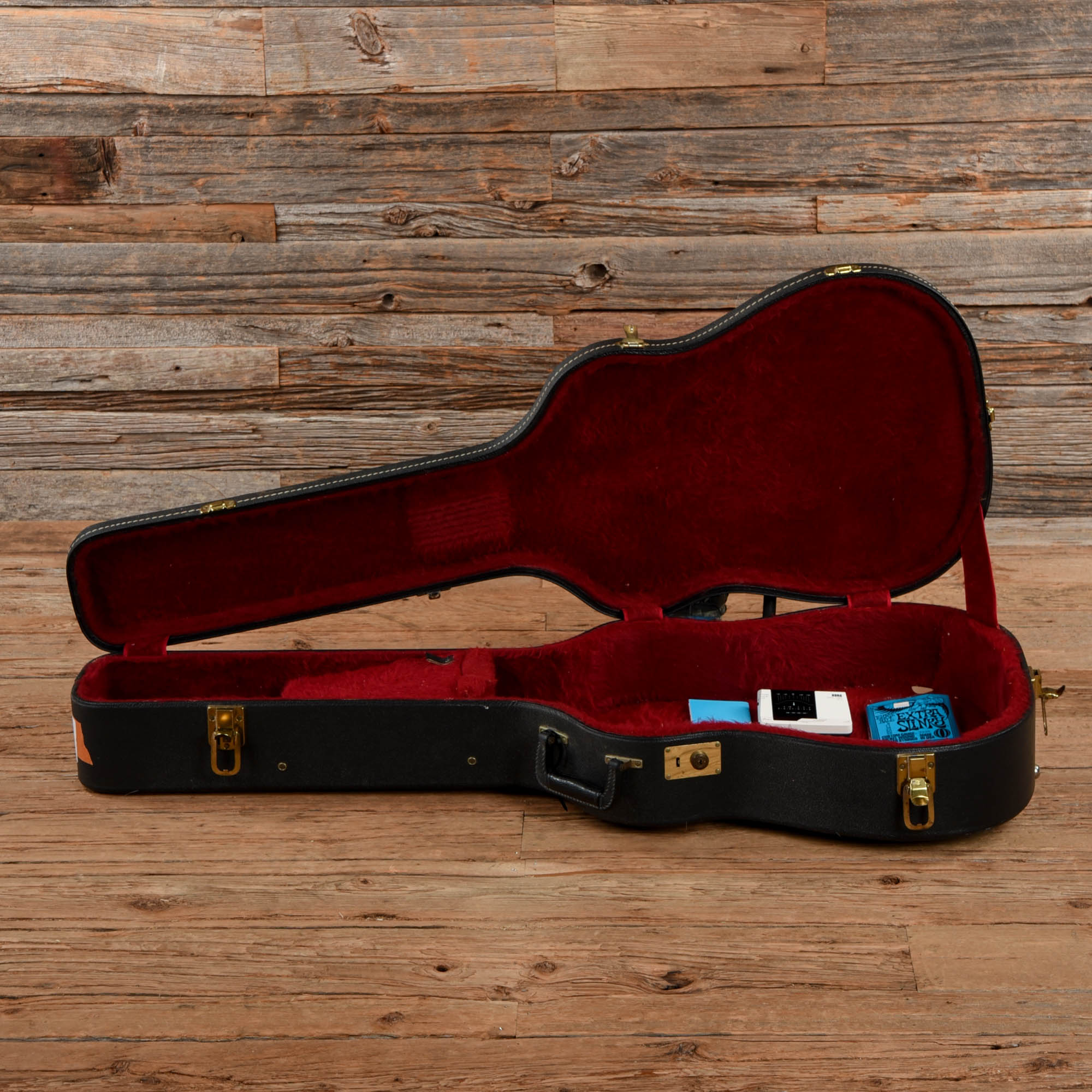 Martin D-19 Sunburst Refin 1977 Acoustic Guitars / Dreadnought