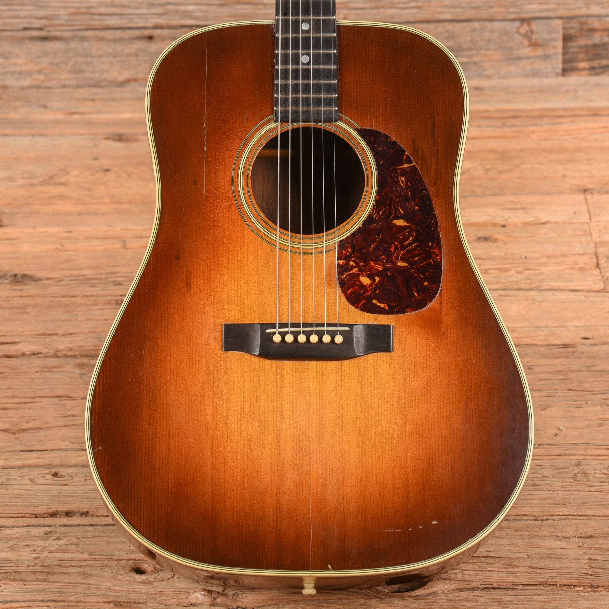 Martin D-28 Sunburst 1964 Acoustic Guitars / Dreadnought