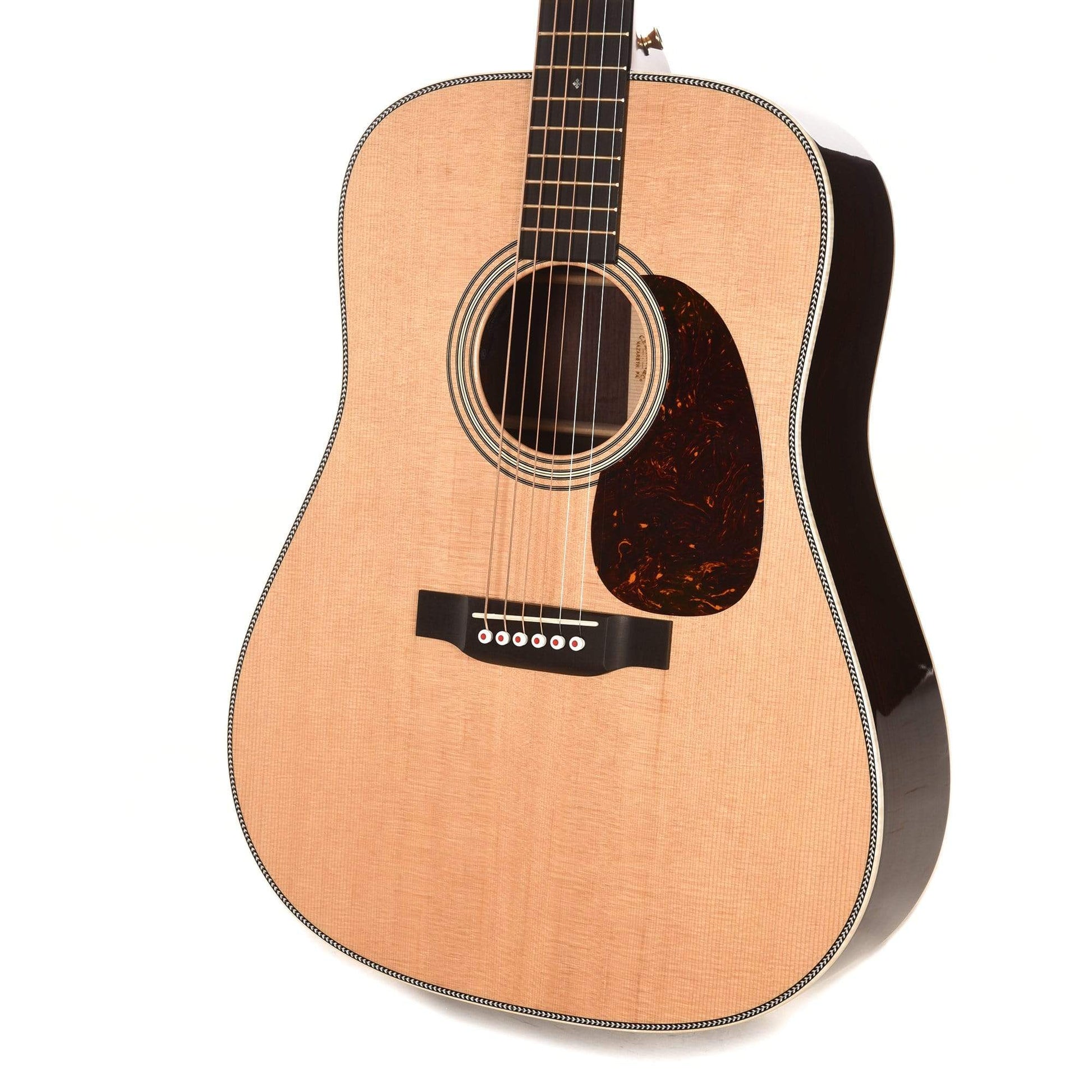 Martin D-28E Modern Deluxe Natural w/Fishman Aura VT Blend Acoustic Guitars / Dreadnought