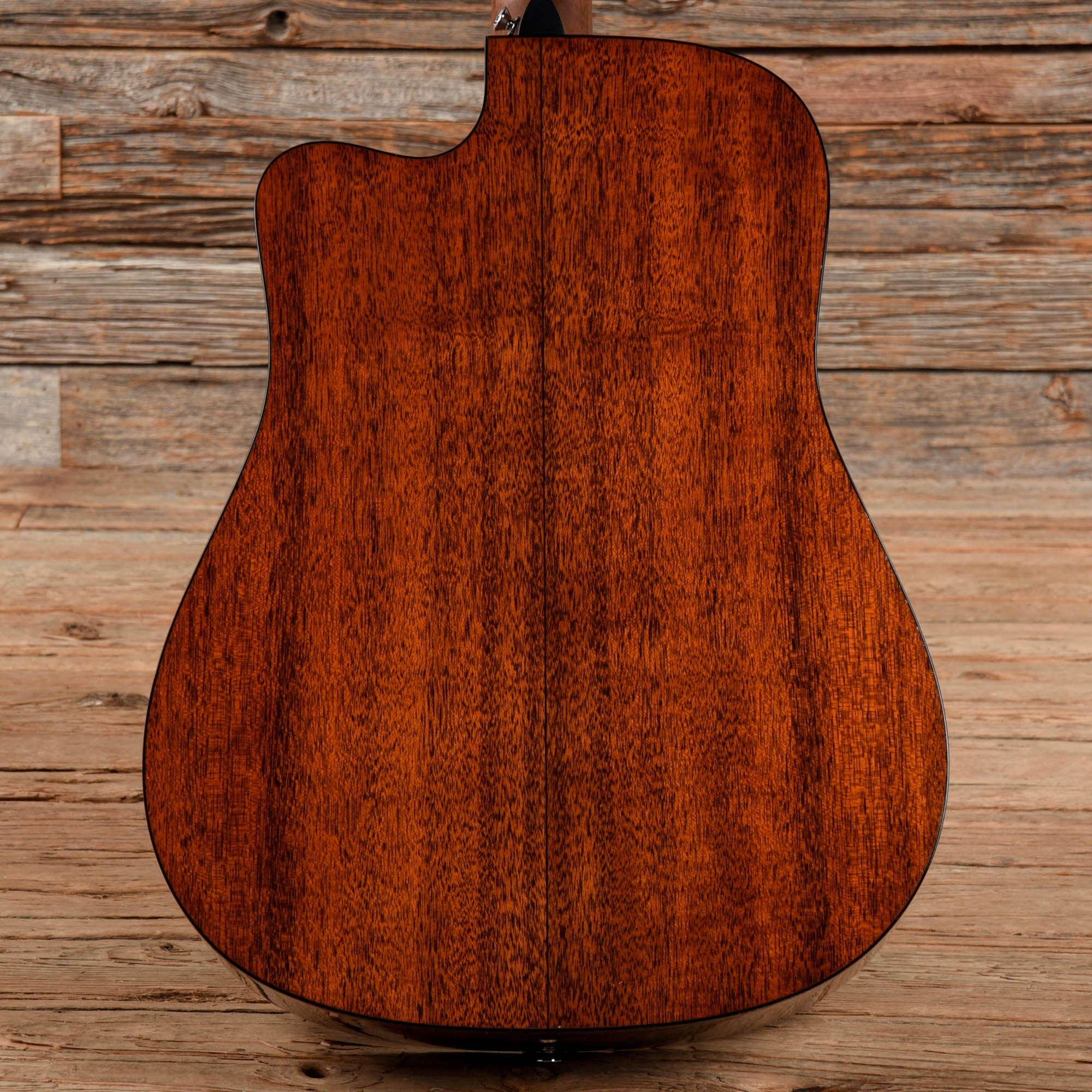 Martin DC-18E Sunburst 2000 Acoustic Guitars / Dreadnought