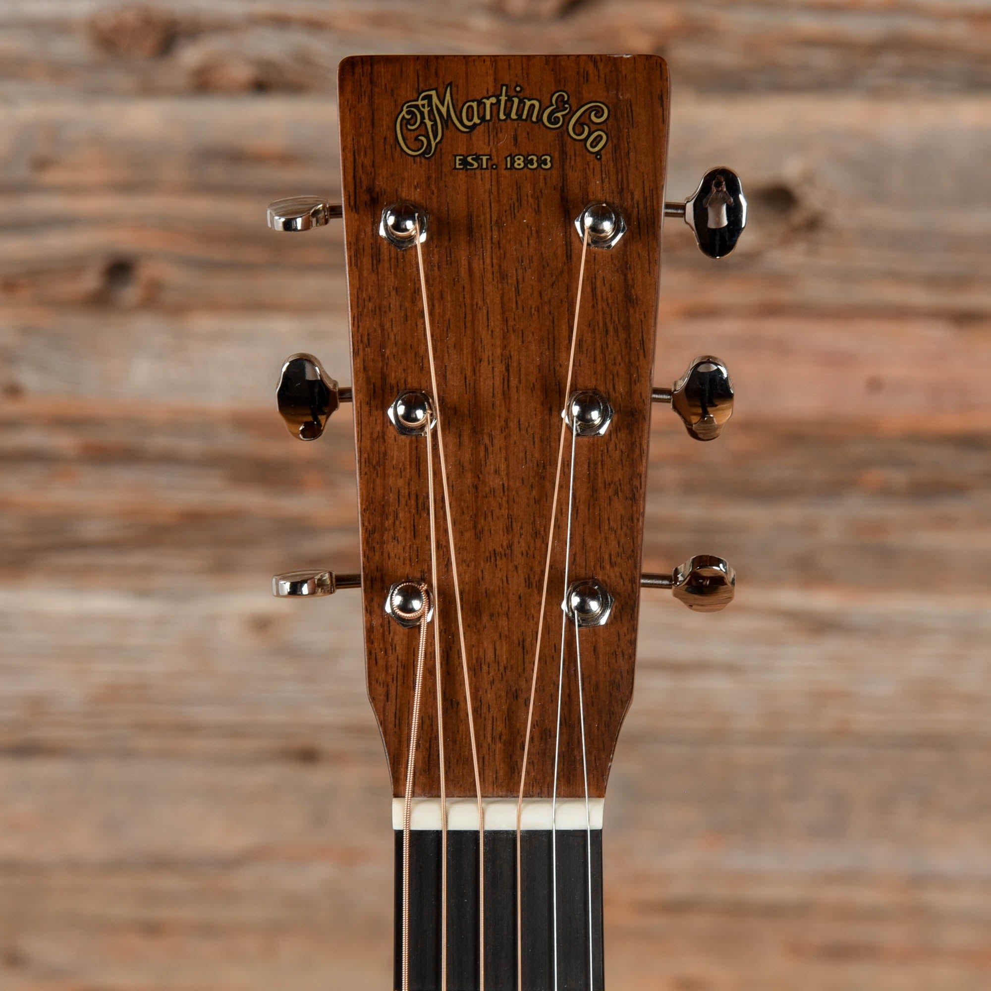 Martin DC-18E Sunburst 2000 Acoustic Guitars / Dreadnought