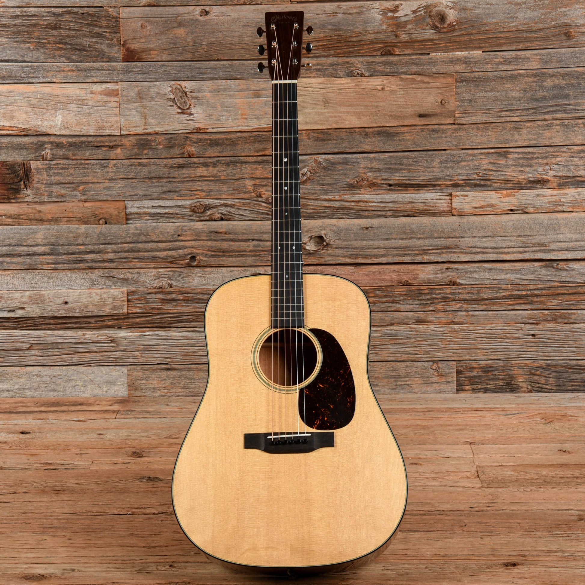Martin Standard Series D-18 Natural Acoustic Guitars / Dreadnought
