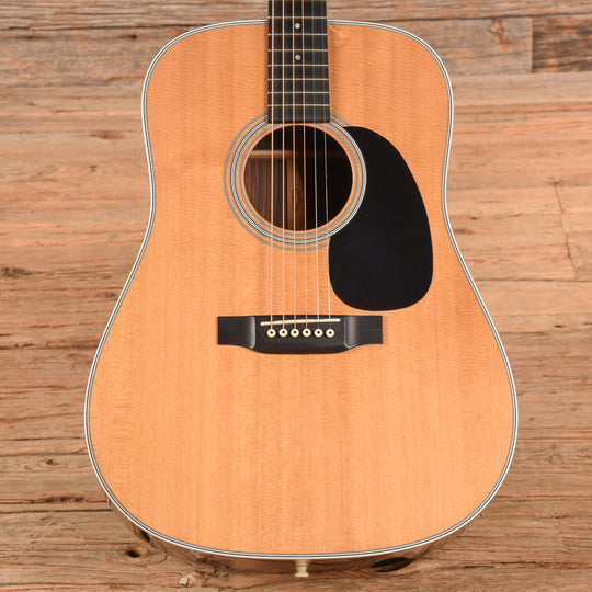 Martin Standard Series D-28 Natural 2015 Acoustic Guitars / Dreadnought