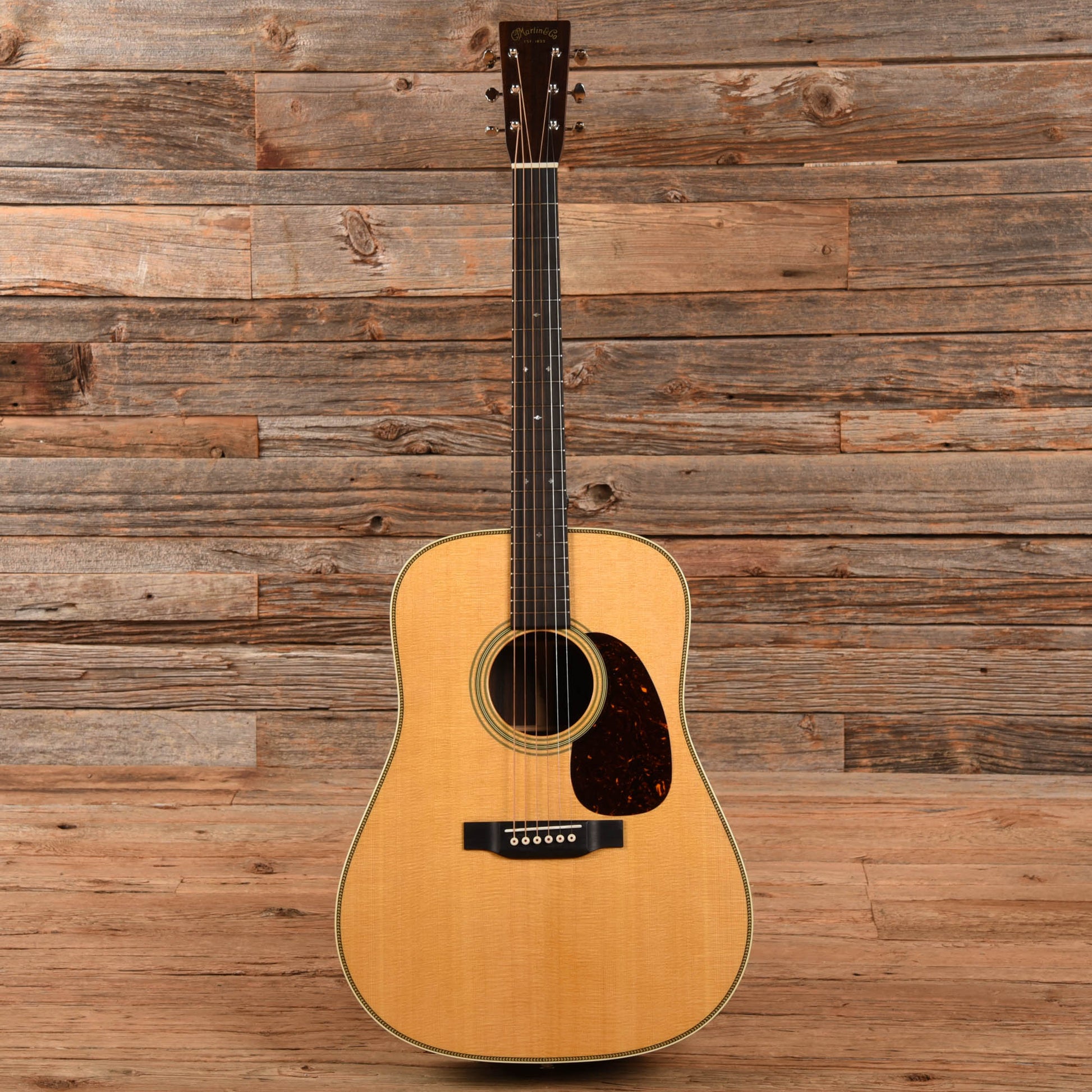 Martin Standard Series HD-28 Natural 2000 Acoustic Guitars / Dreadnought