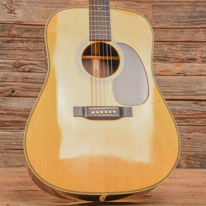 Martin Standard Series HD-28 Natural 2000 Acoustic Guitars / Dreadnought