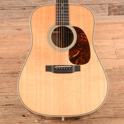 Martin Standard Series HD-28 Natural 2012 Acoustic Guitars / Dreadnought