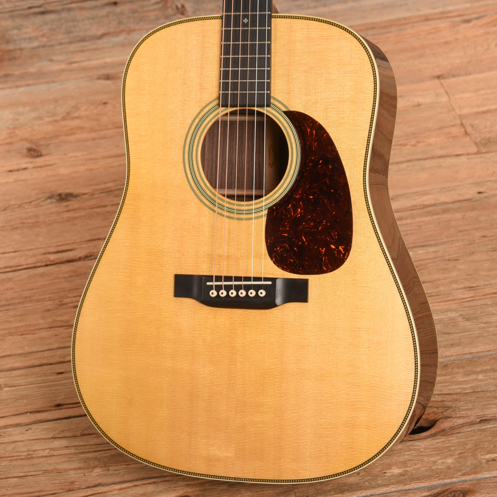 Martin Standard Series HD-28 Natural 2019 Acoustic Guitars / Dreadnought