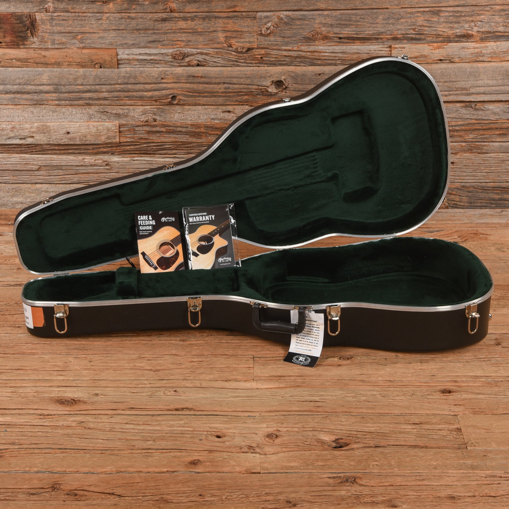 Martin Standard Series HD-28 Natural 2023 Acoustic Guitars / Dreadnought
