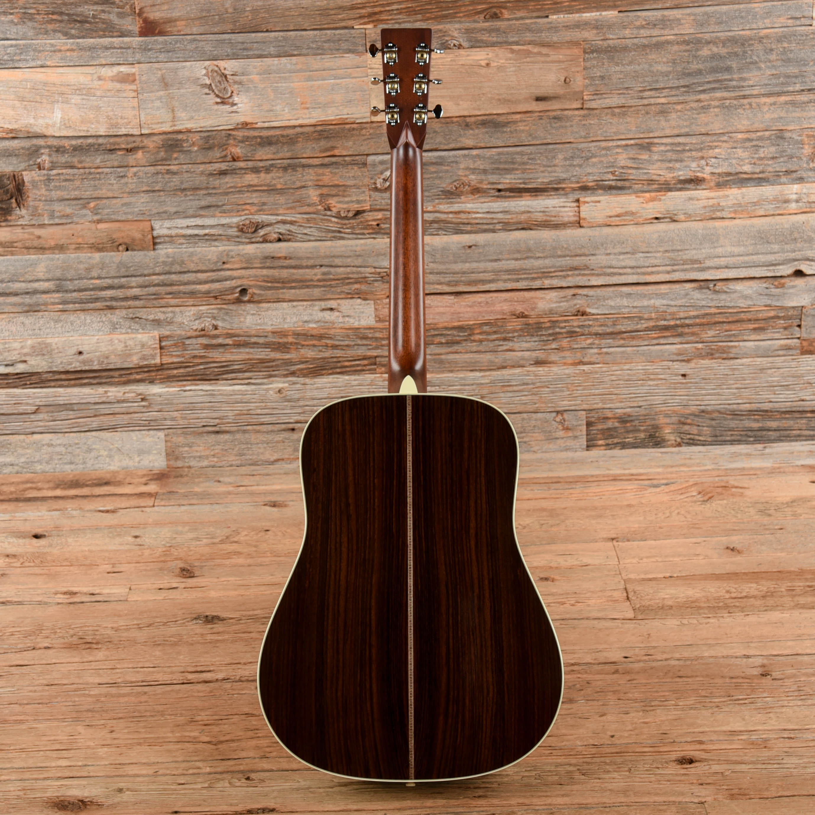 Martin Standard Series HD-28 Natural Acoustic Guitars / Dreadnought