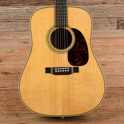 Martin Standard Series HD-28 Natural Acoustic Guitars / Dreadnought