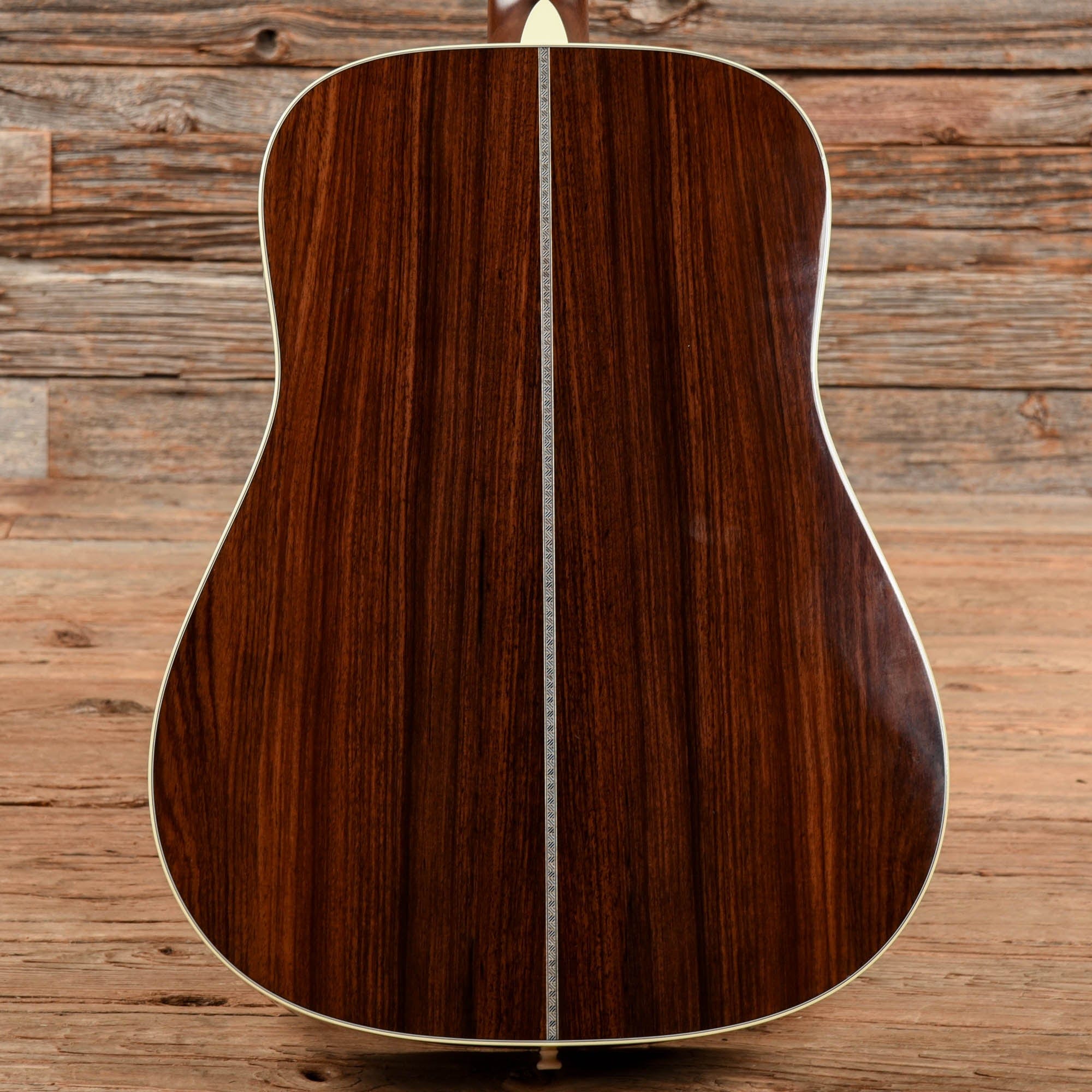 Martin Standard Series HD-28 Natural Acoustic Guitars / Dreadnought