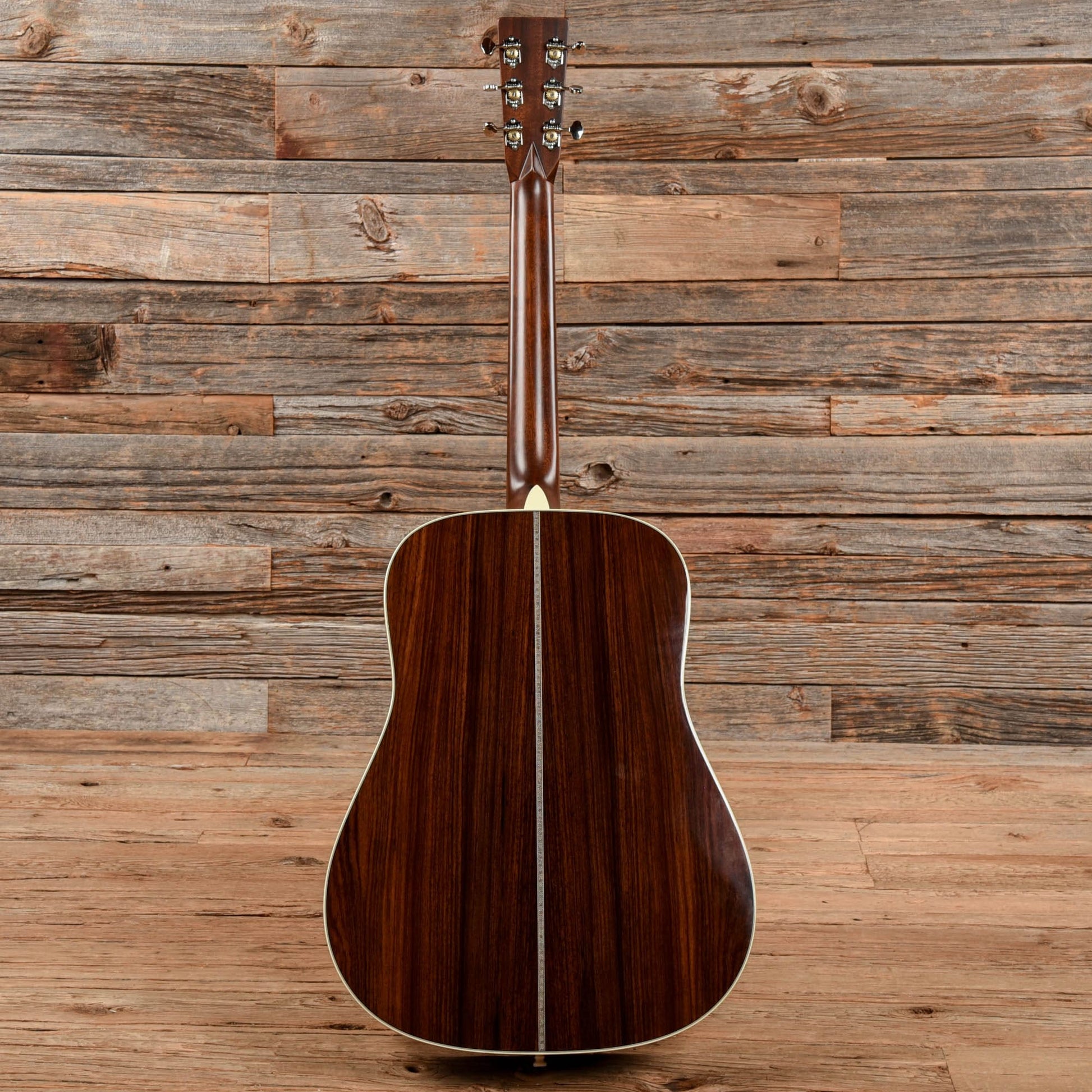 Martin Standard Series HD-28 Natural Acoustic Guitars / Dreadnought
