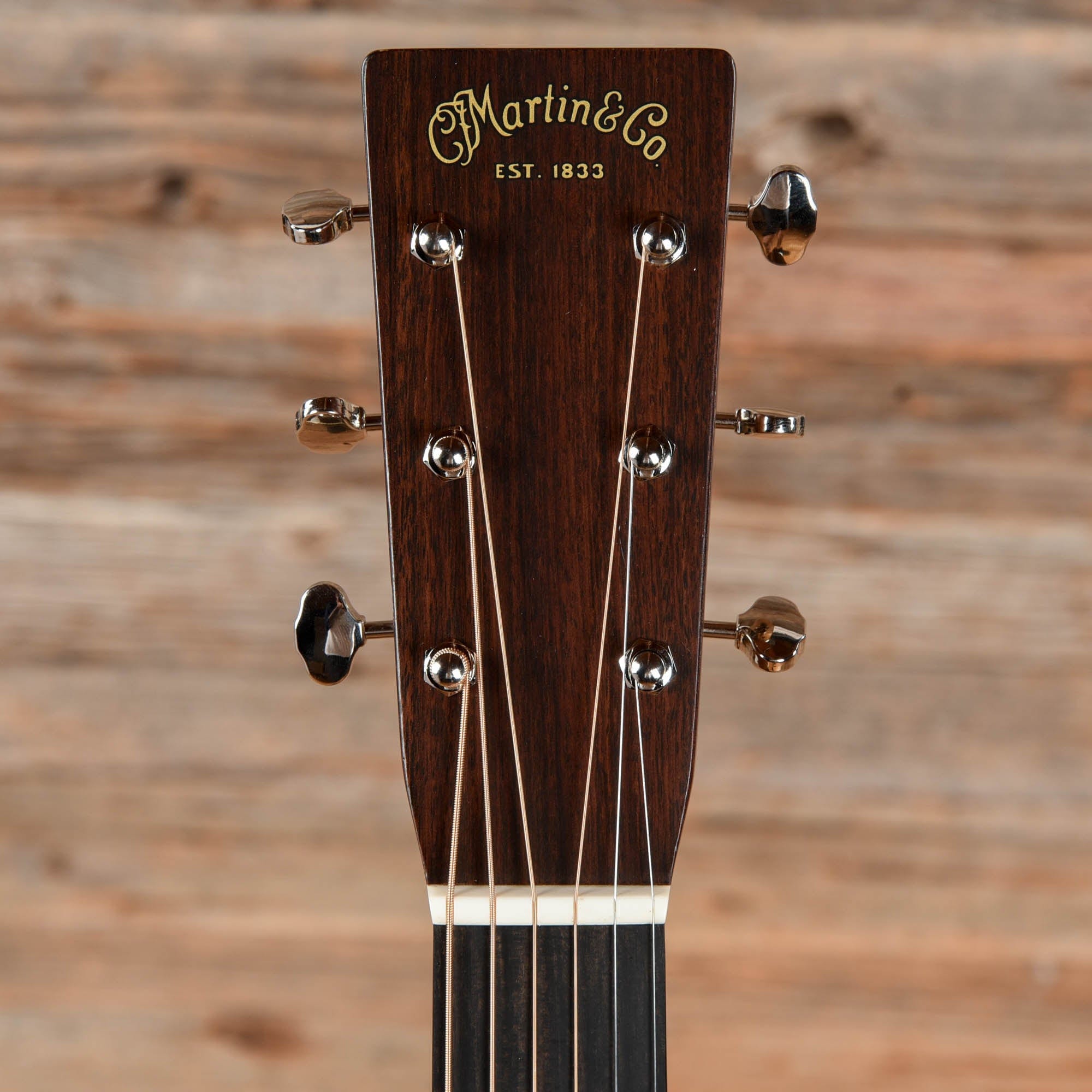 Martin Standard Series HD-28 Natural Acoustic Guitars / Dreadnought