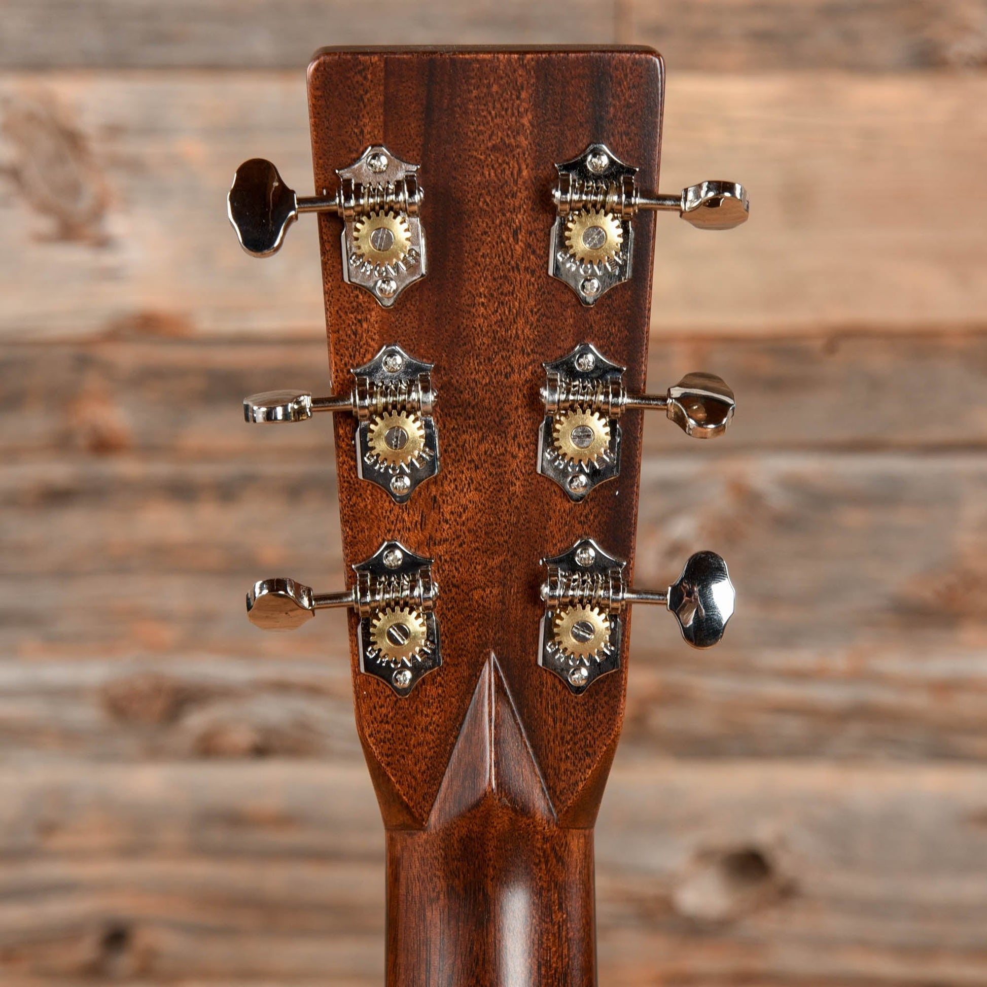 Martin Standard Series HD-28 Natural Acoustic Guitars / Dreadnought