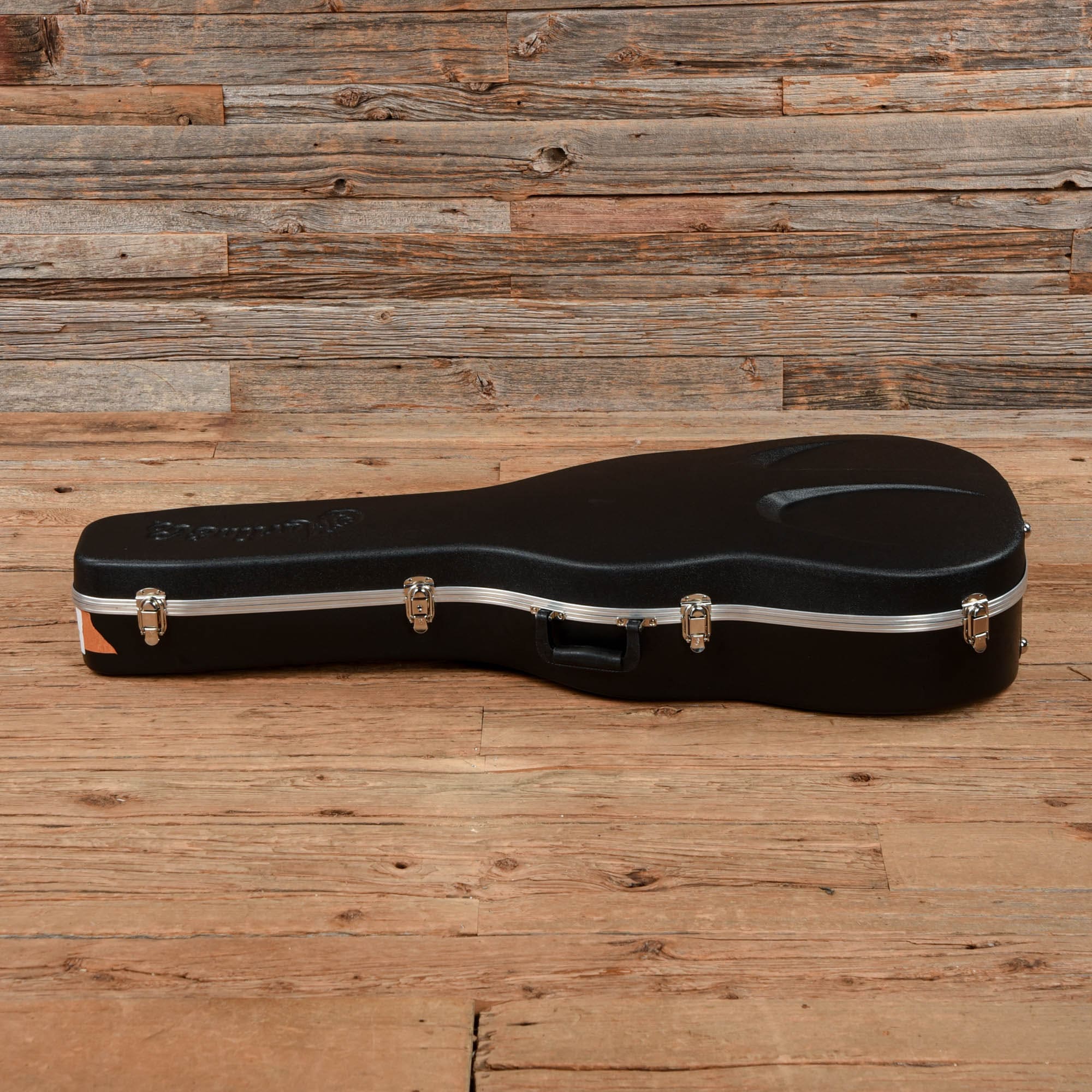 Martin Standard Series HD-28 Natural Acoustic Guitars / Dreadnought