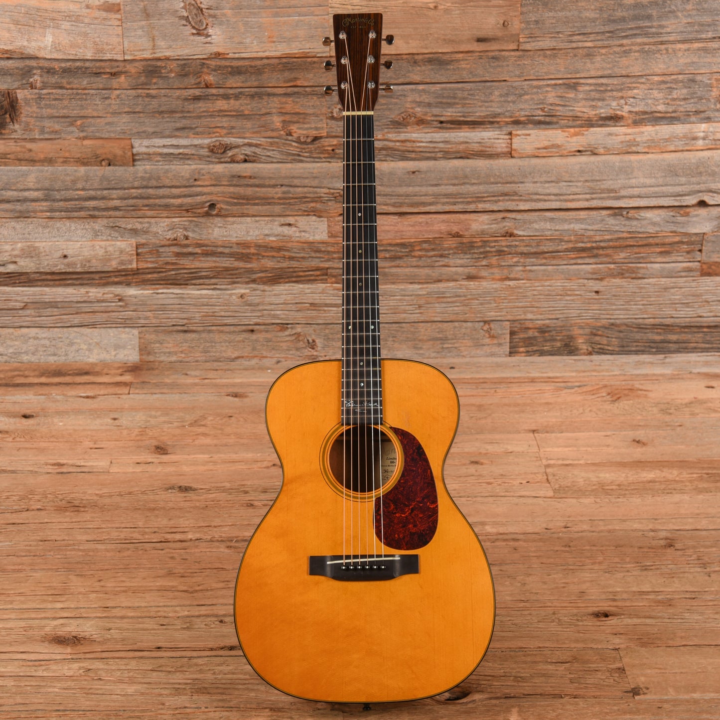 Martin 00-18SH Steve Howe Natural 1999 Acoustic Guitars