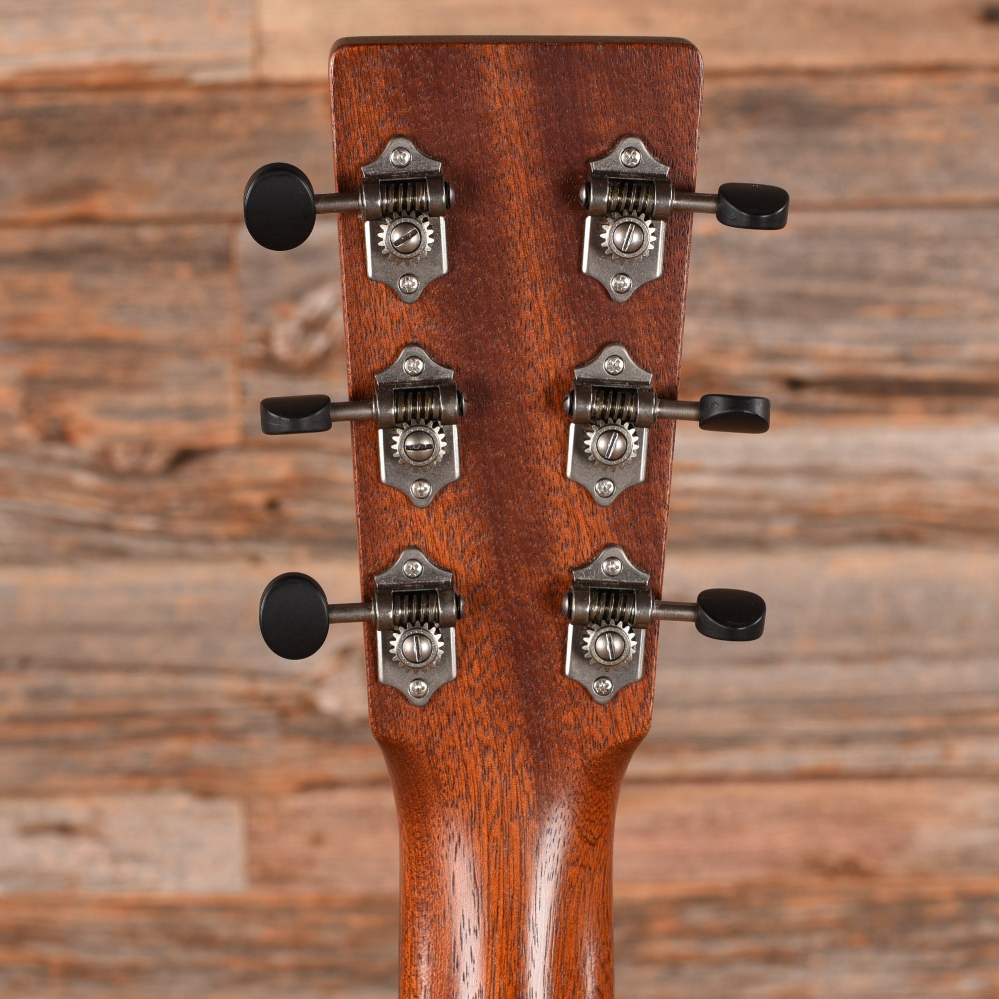 Martin 000-17 Whiskey Sunburst 2024 Acoustic Guitars