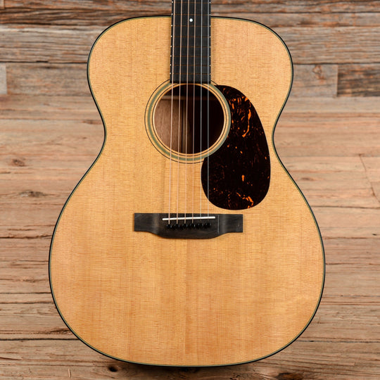 Martin 000-18 Acoustic Guitars