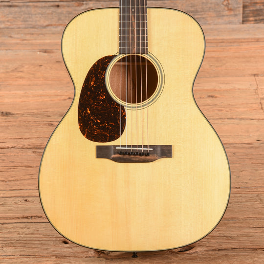 Martin Adirondack Spruce Top LEFTY Natural 2025 LEFTY Acoustic Guitars