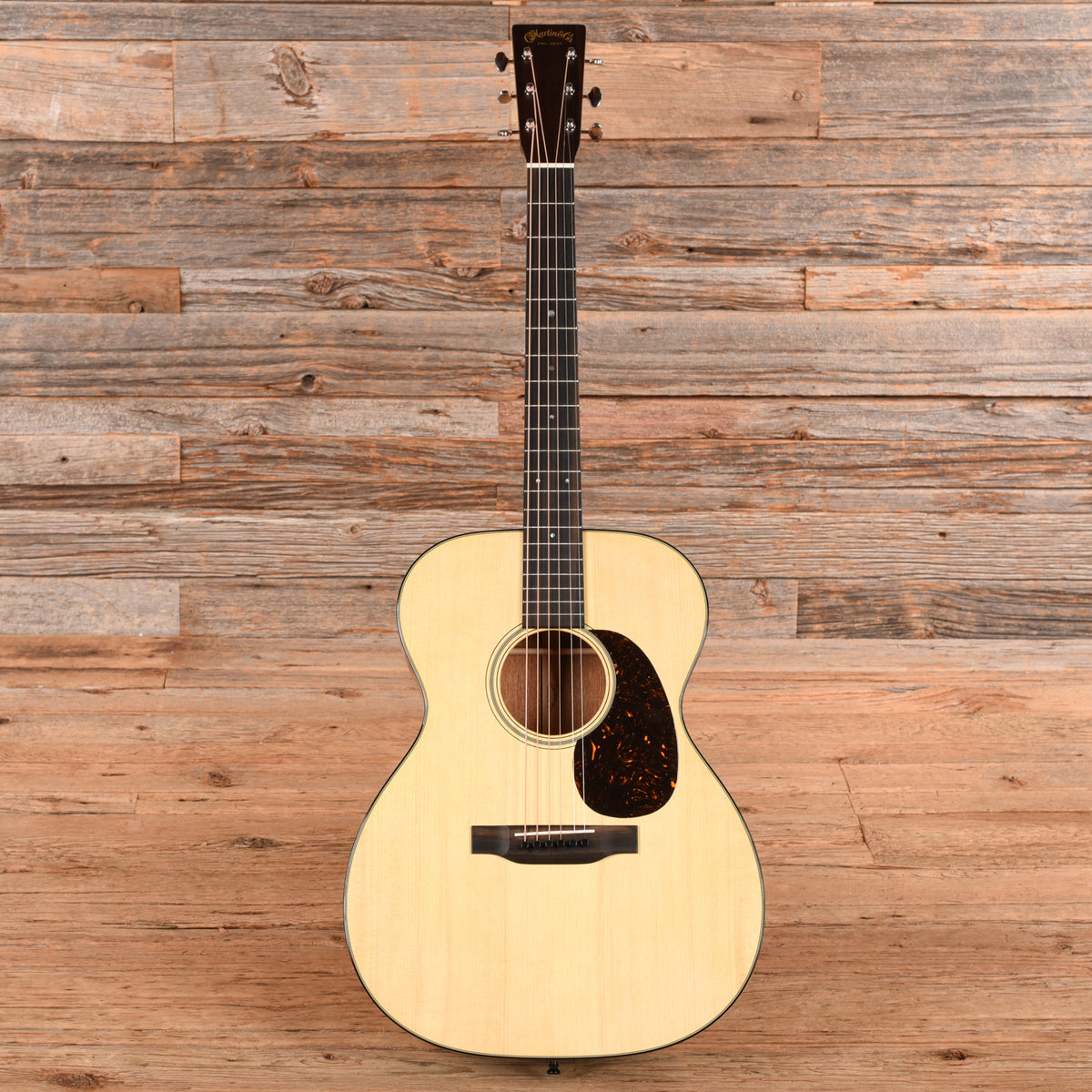 Martin Custom Shop 000-18 Adirondack Natural 2025 Acoustic Guitars