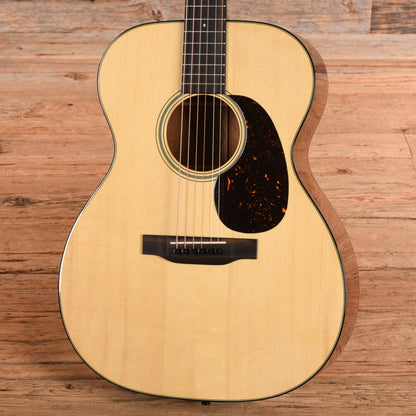 Martin Custom Shop 000-18 Adirondack Natural 2025 Acoustic Guitars