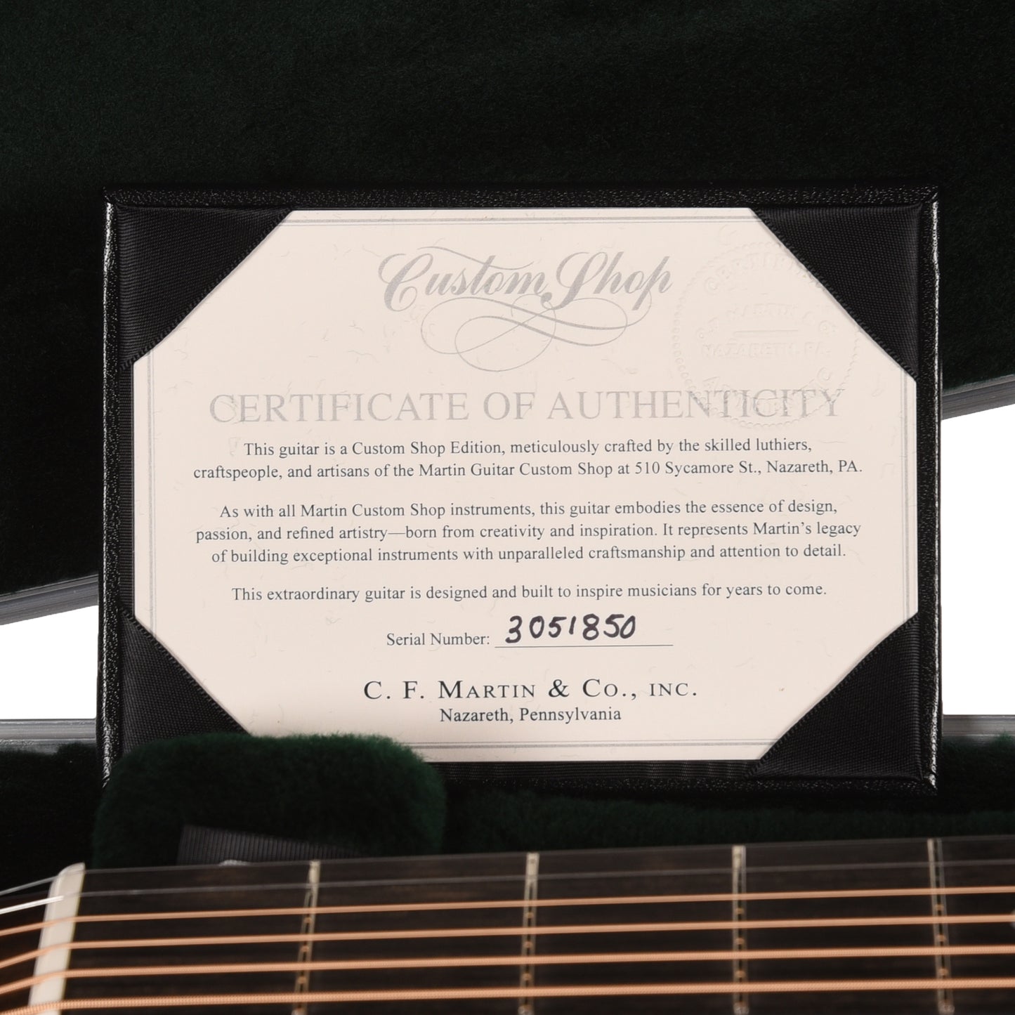 Martin Custom Shop 28-Style Dreadnought VTS Sitka Spruce/East Indian Rosewood 1935 Sunburst Acoustic Guitars