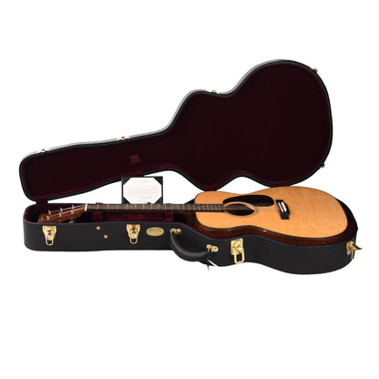 Martin Custom Shop M-18 Style Concert Bearclaw Sitka Spruce/Flamed Mahogany Acoustic Guitars