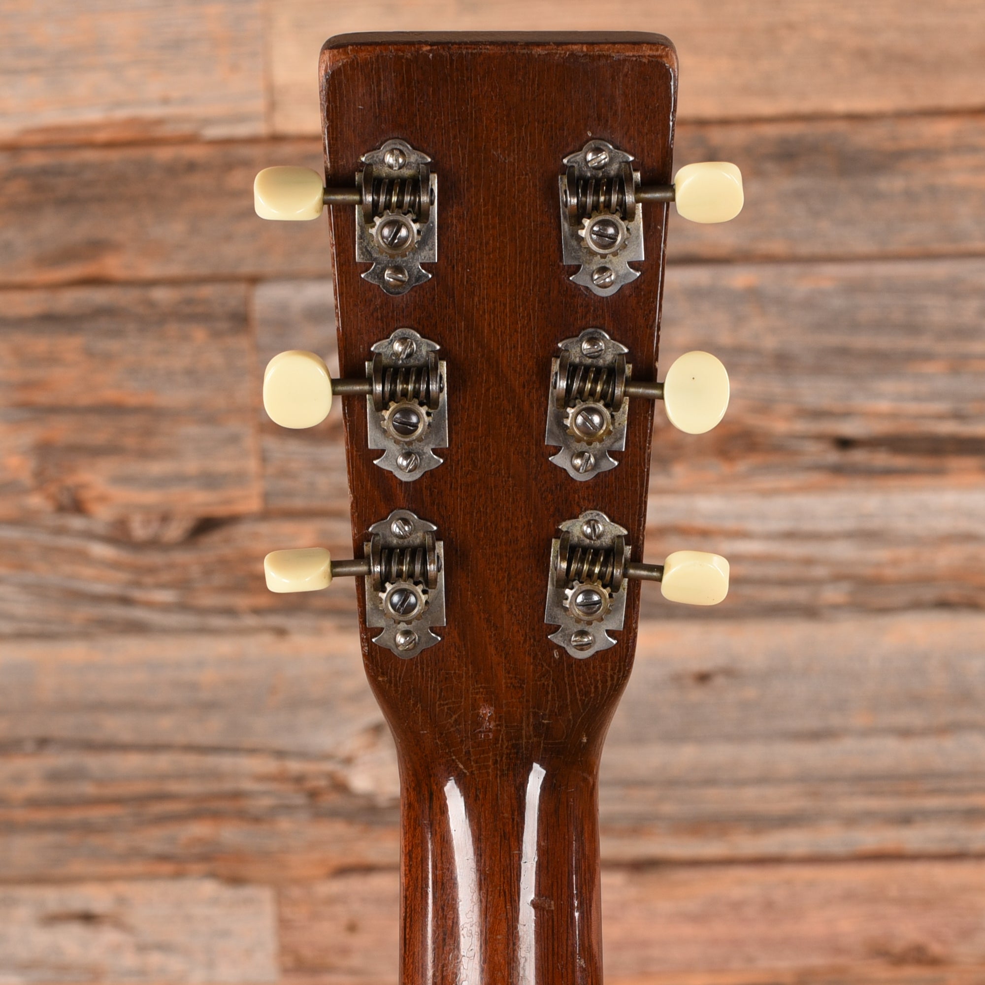 Martin D-18 Natural 1943 Acoustic Guitars