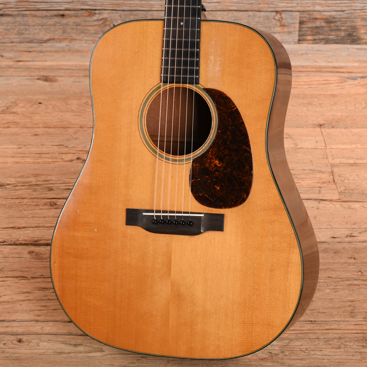 Martin D-18 Natural 1943 Acoustic Guitars