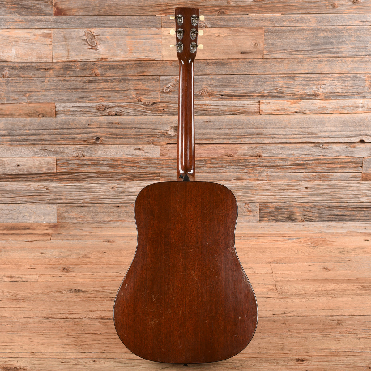 Martin D-18 Natural 1943 Acoustic Guitars