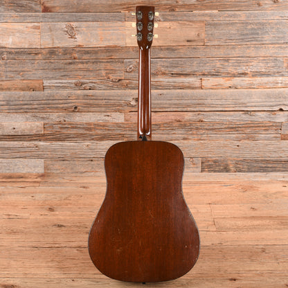 Martin D-18 Natural 1943 Acoustic Guitars