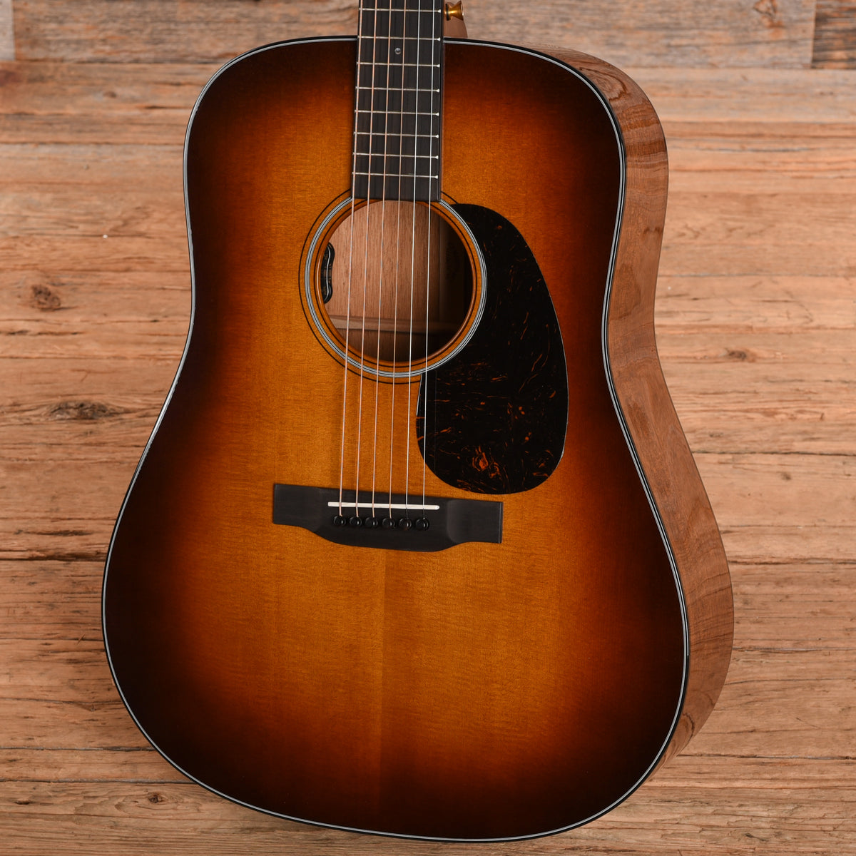 Martin D-18 Standard Ambertone 2025 Acoustic Guitars