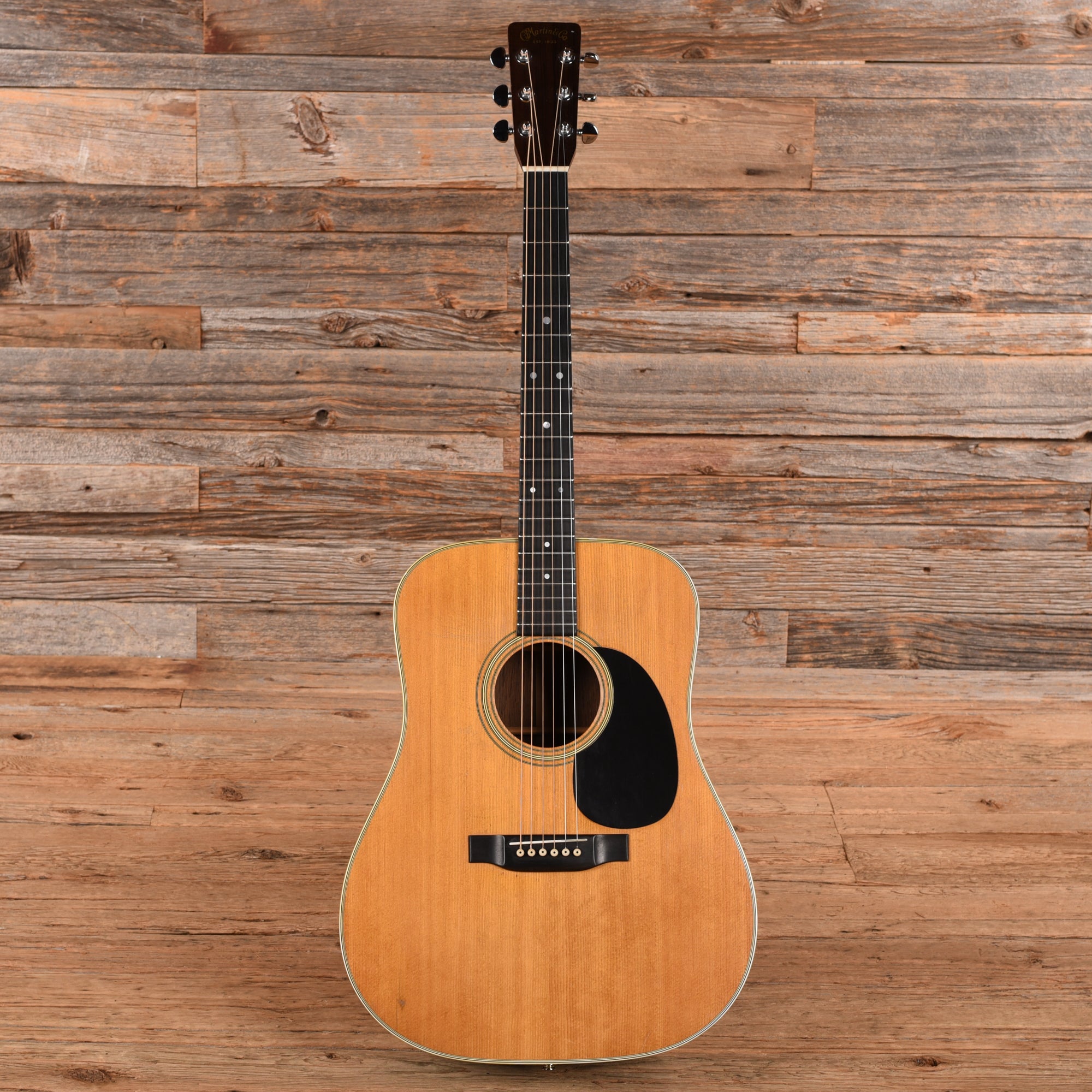 Martin D-28 Natural 1969 Acoustic Guitars