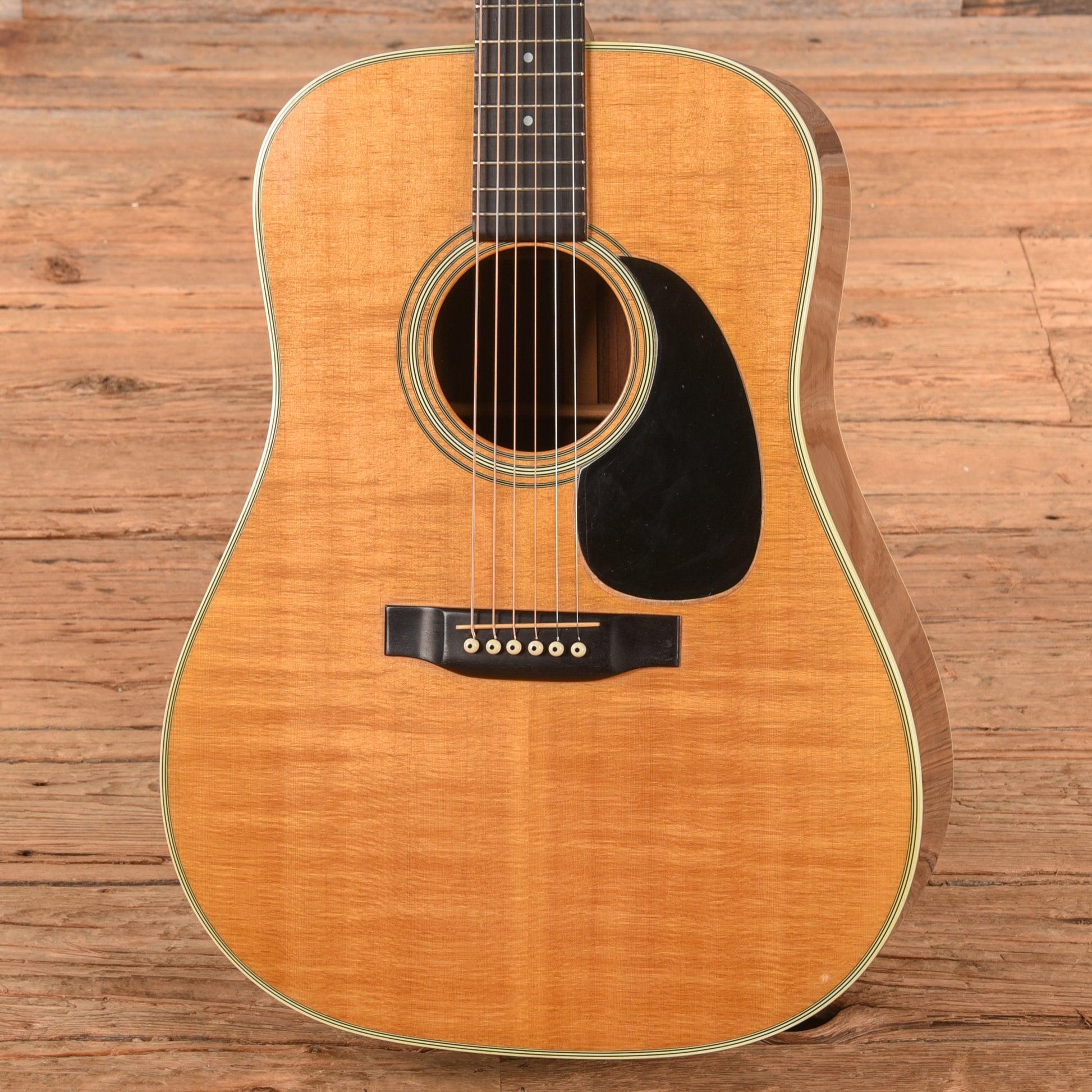 Martin D-28 Natural 1976 Acoustic Guitars