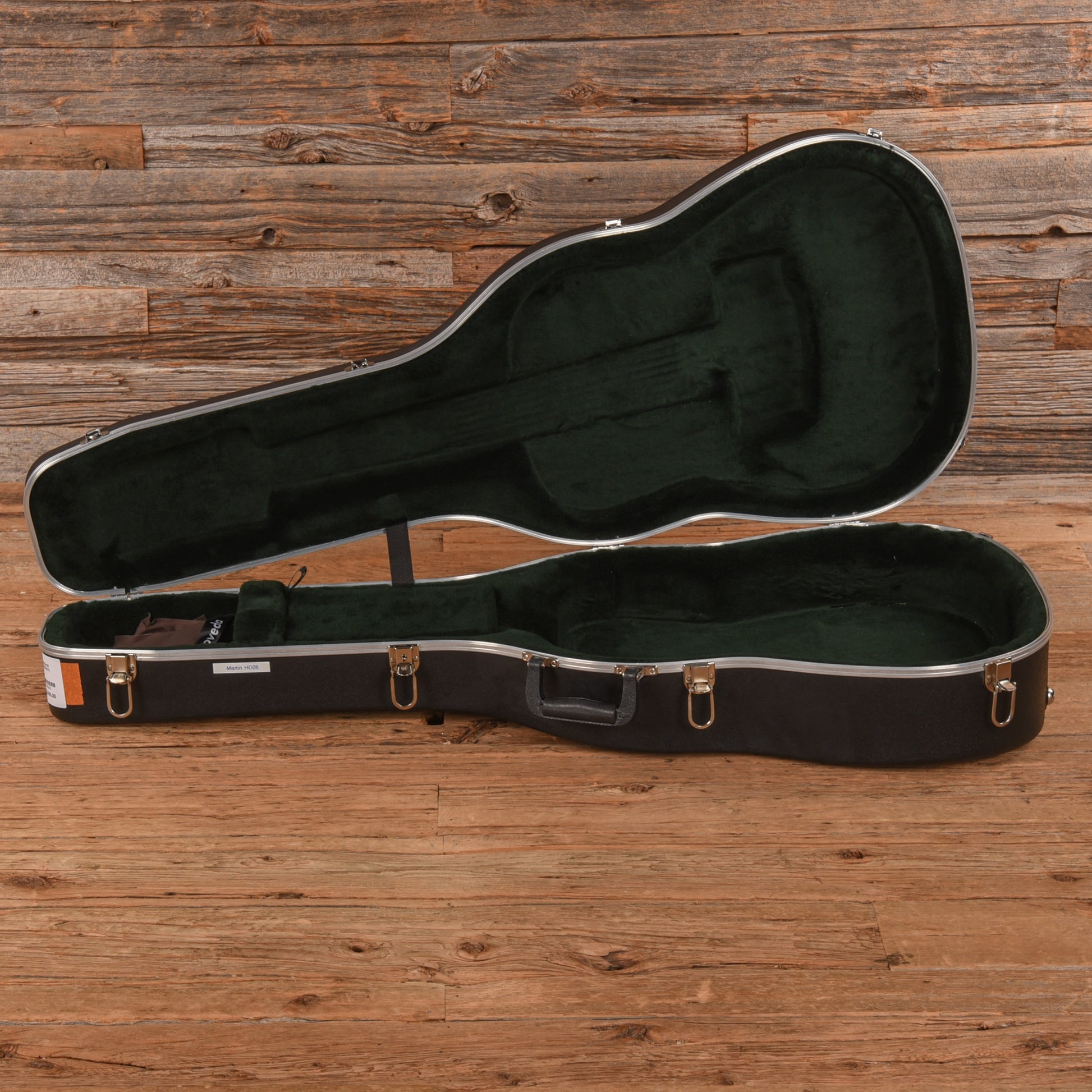 Martin HD-28 Natural 2024 Acoustic Guitars