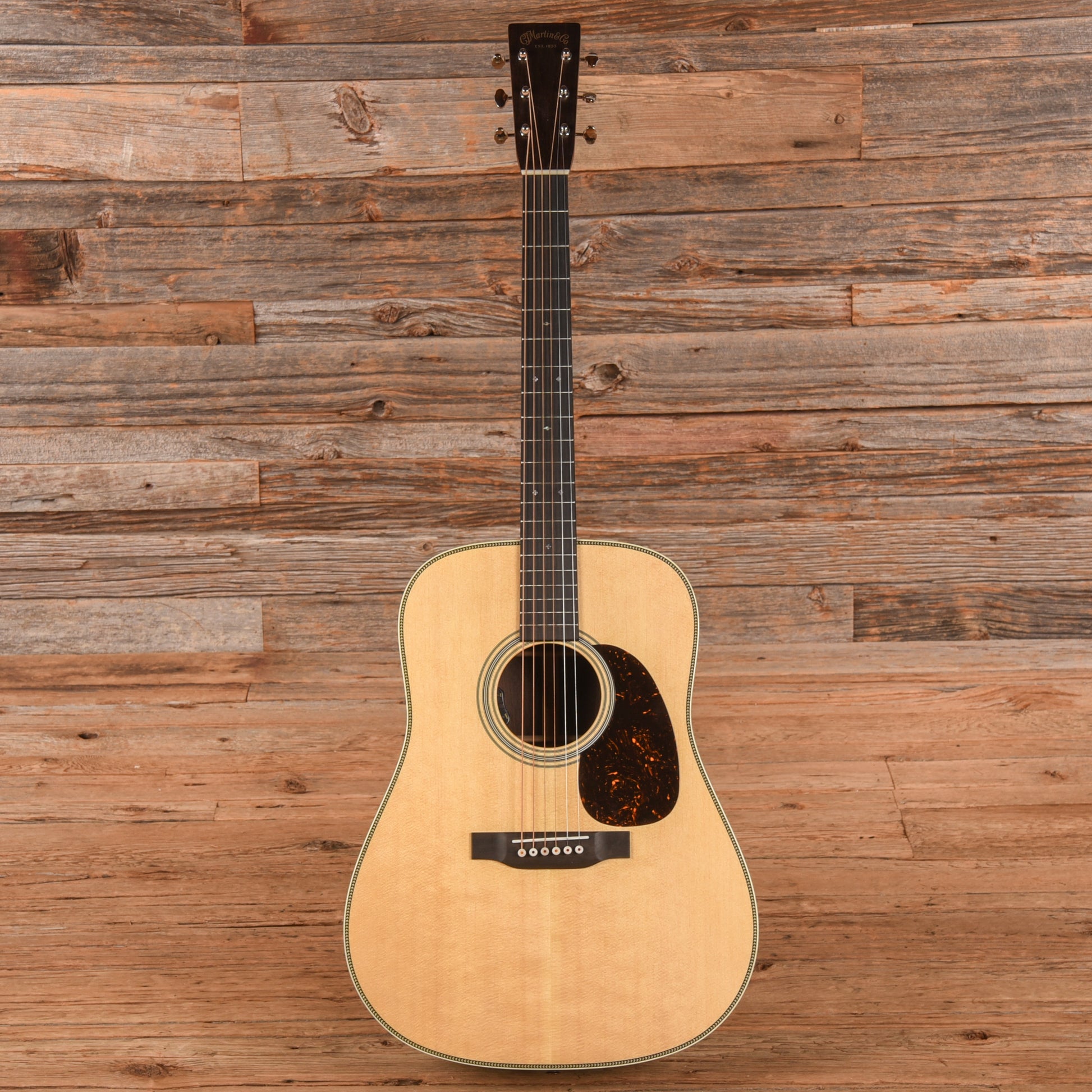 Martin HD-28 Natural 2024 Acoustic Guitars