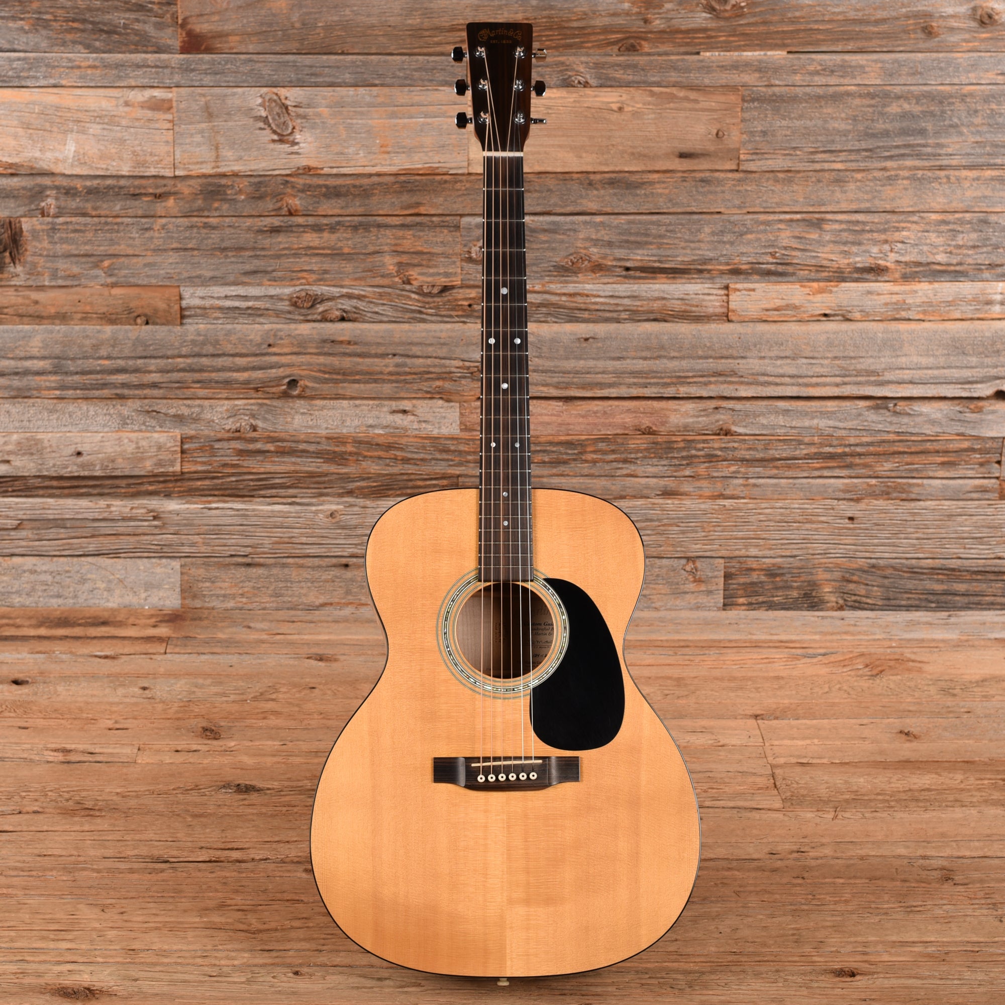 Martin J-16 Custom Natural 2001 Acoustic Guitars